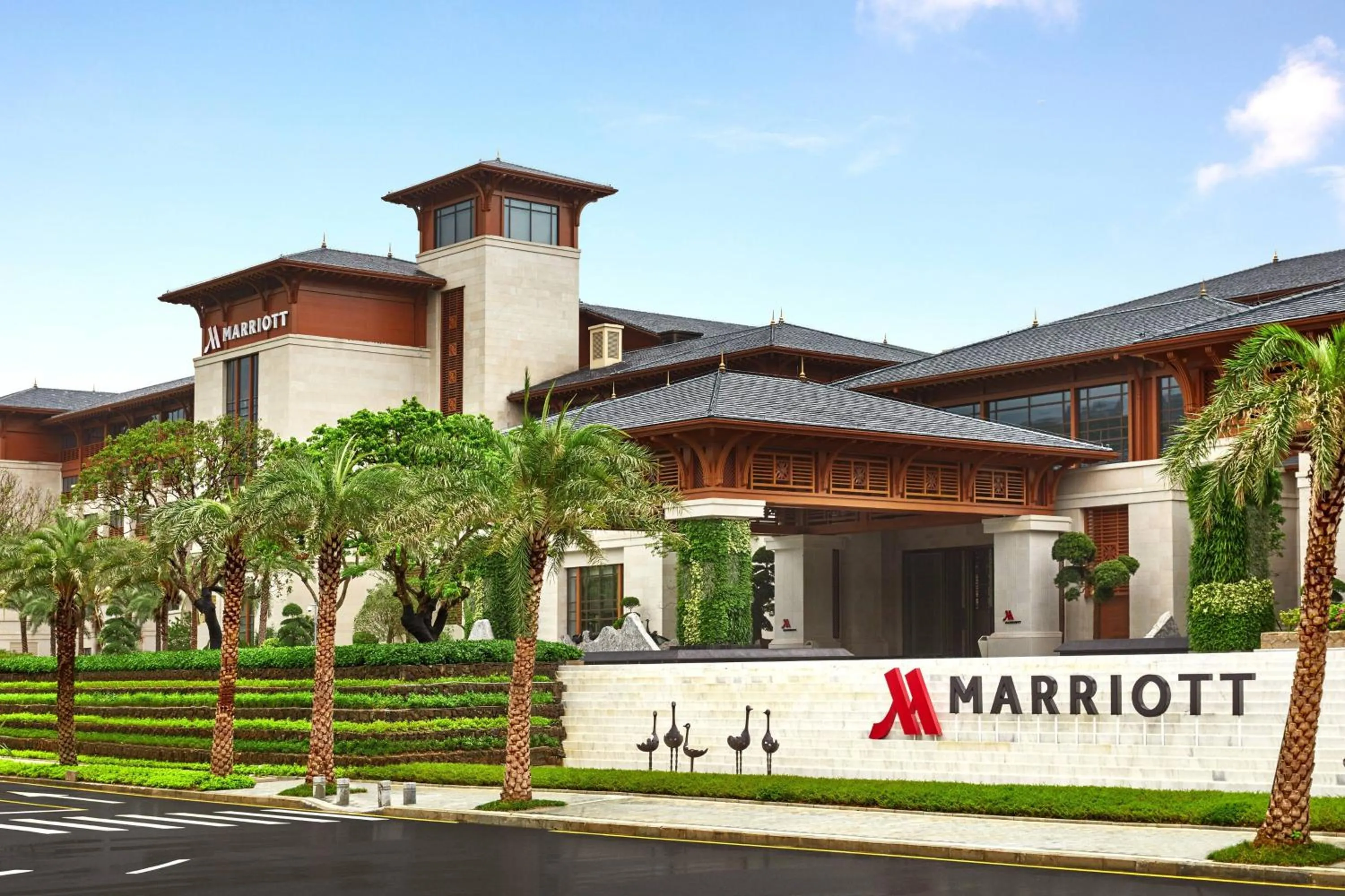 Property building in Shenzhen Marriott Hotel Golden Bay