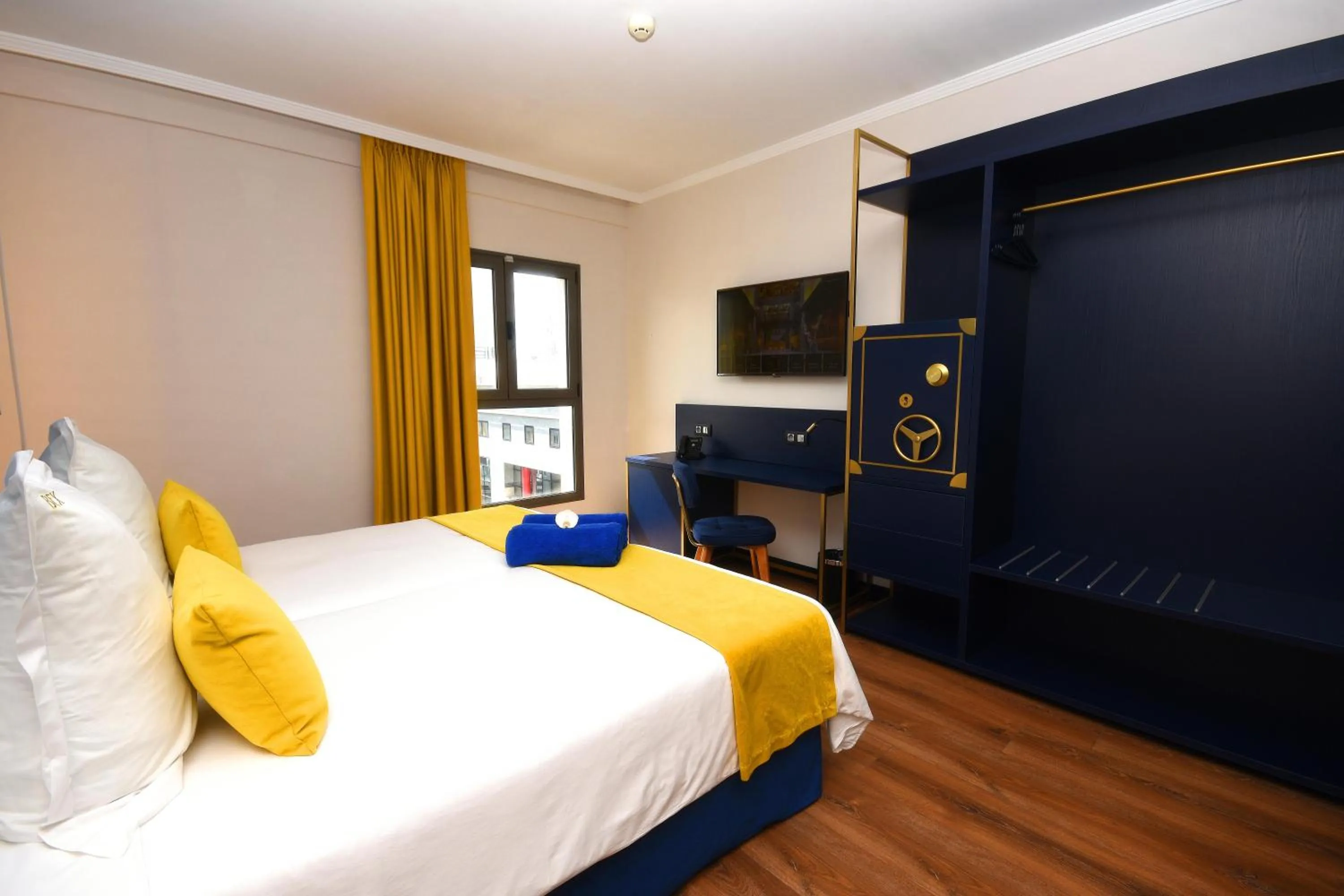 Photo of the whole room, Bed in Design Plus Bex Hotel