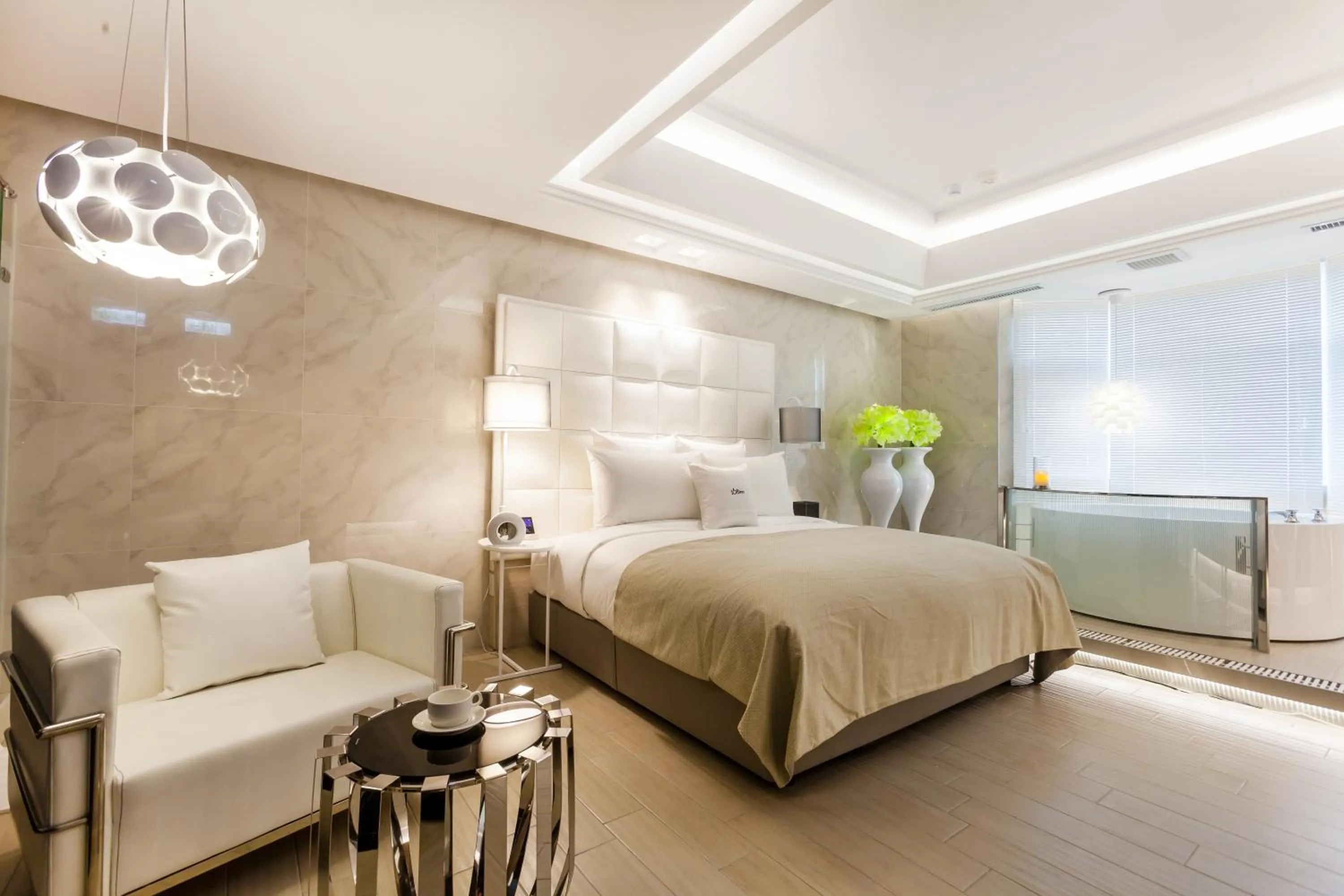 Bed in Six Star Motel-Taoyuan