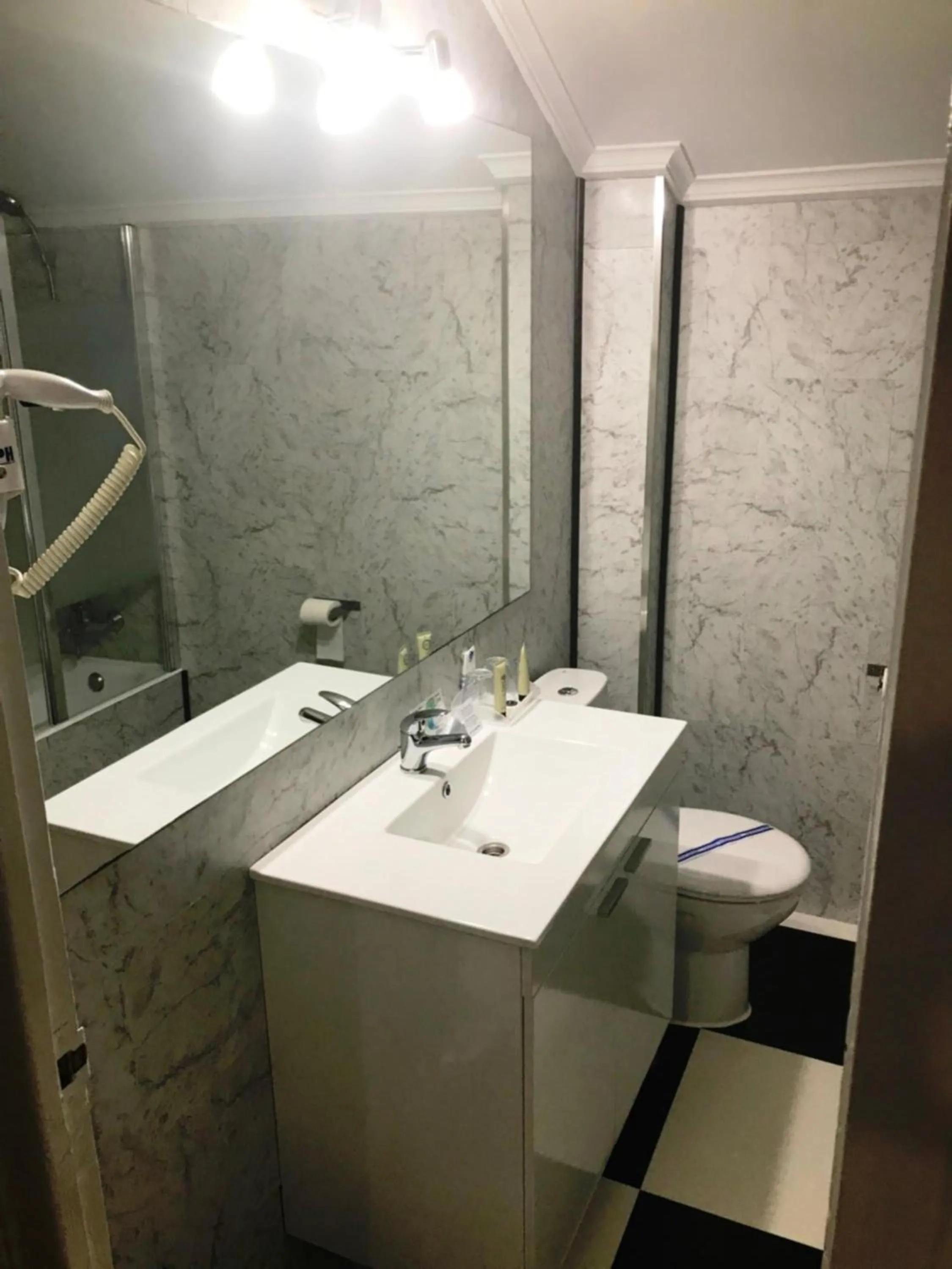 Bathroom in Hotel Neguri