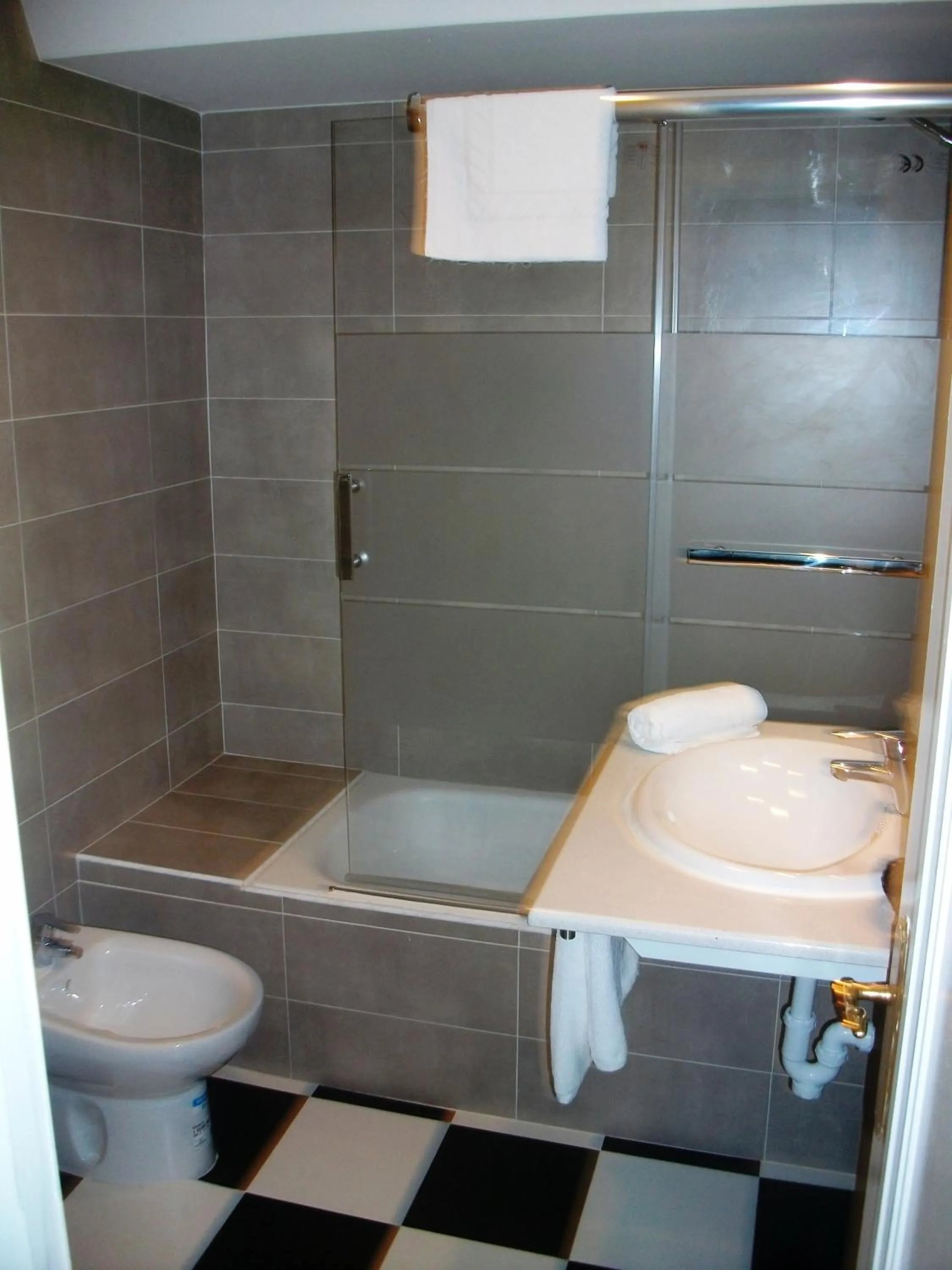 Bathroom in Hotel Neguri