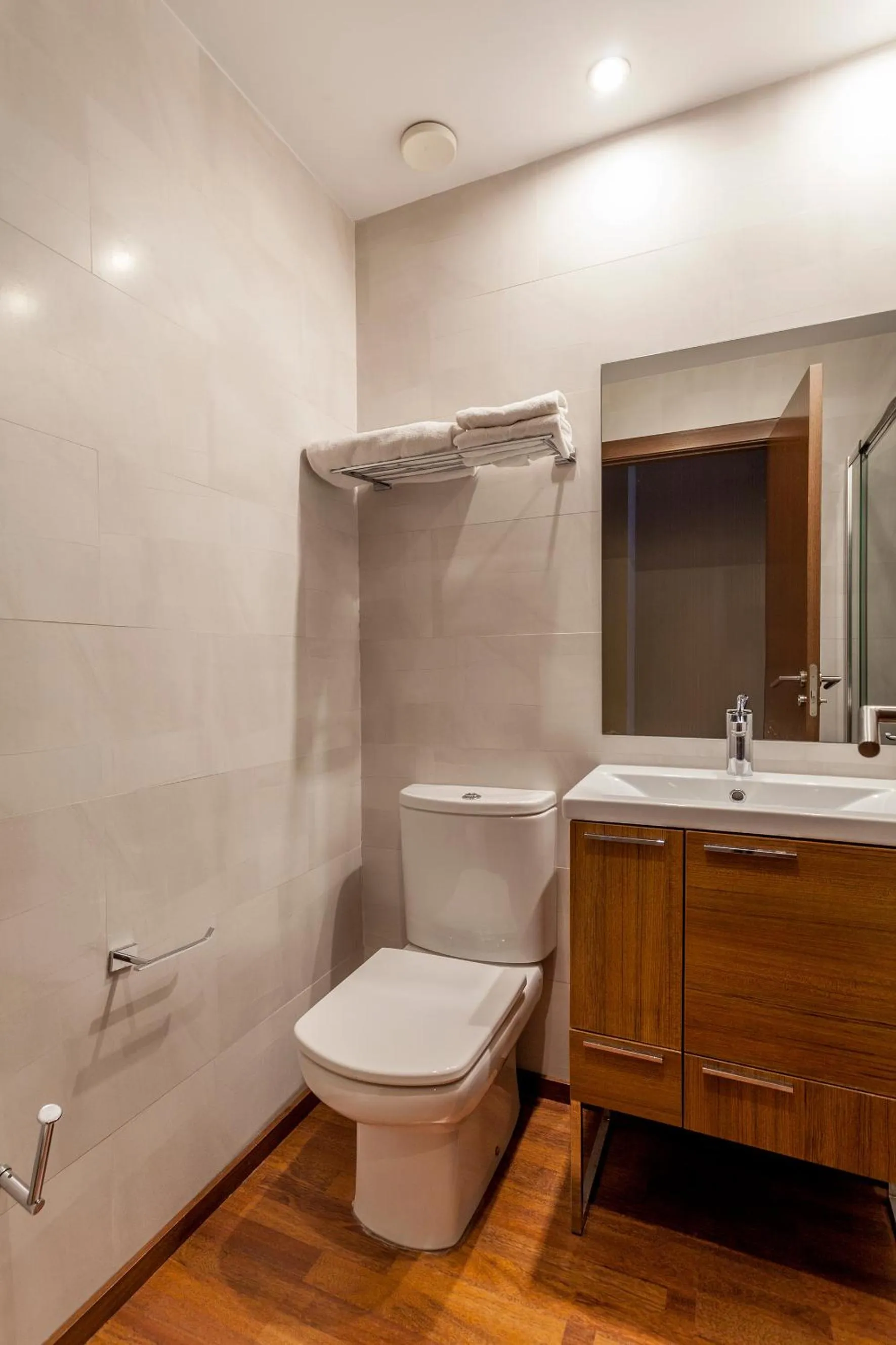 Toilet in AZZ Valencia Congress Hotel & Spa