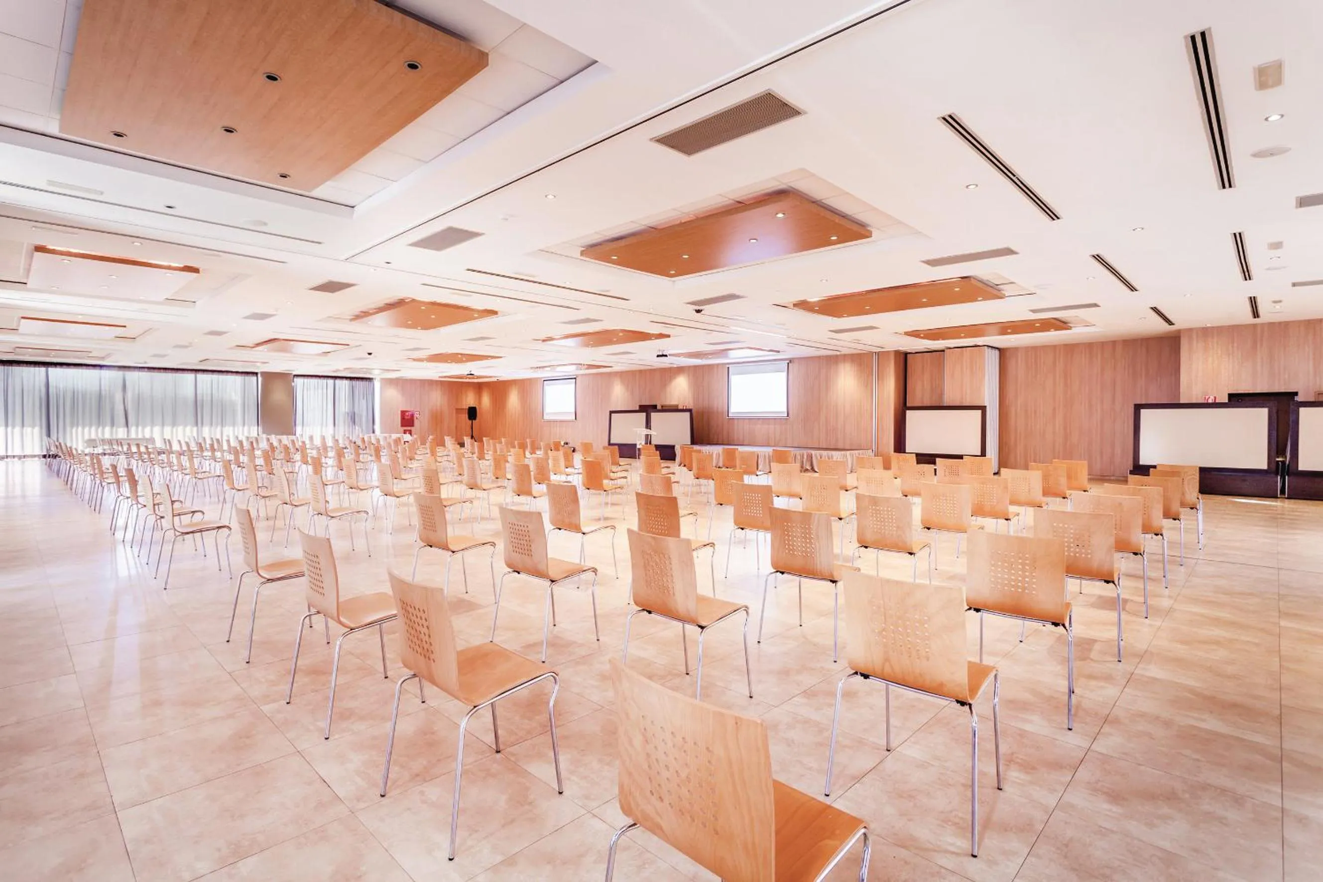 Meeting/conference room in AZZ Valencia Congress Hotel & Spa