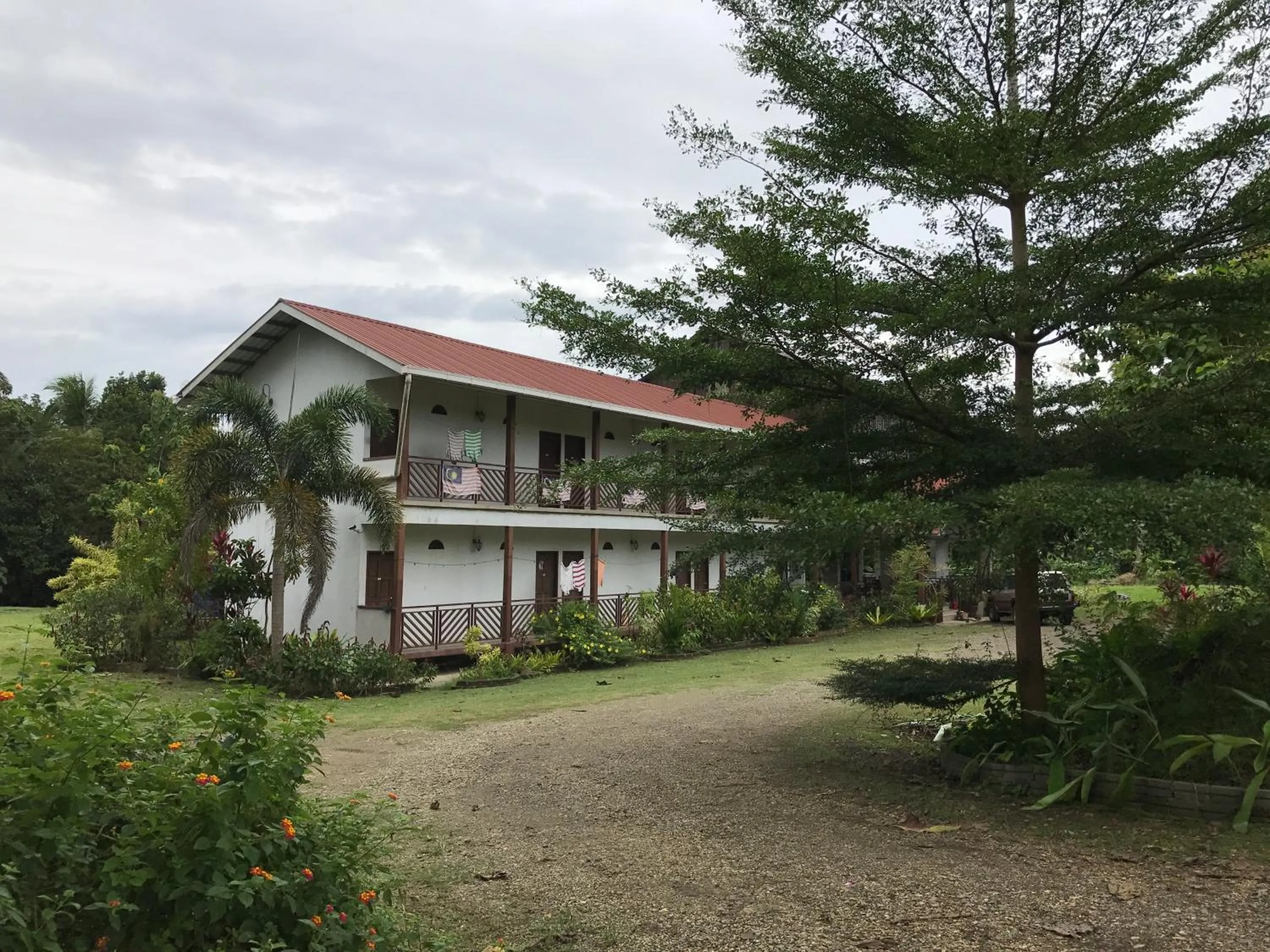 Facade/entrance in RTMS Guesthouse Semporna