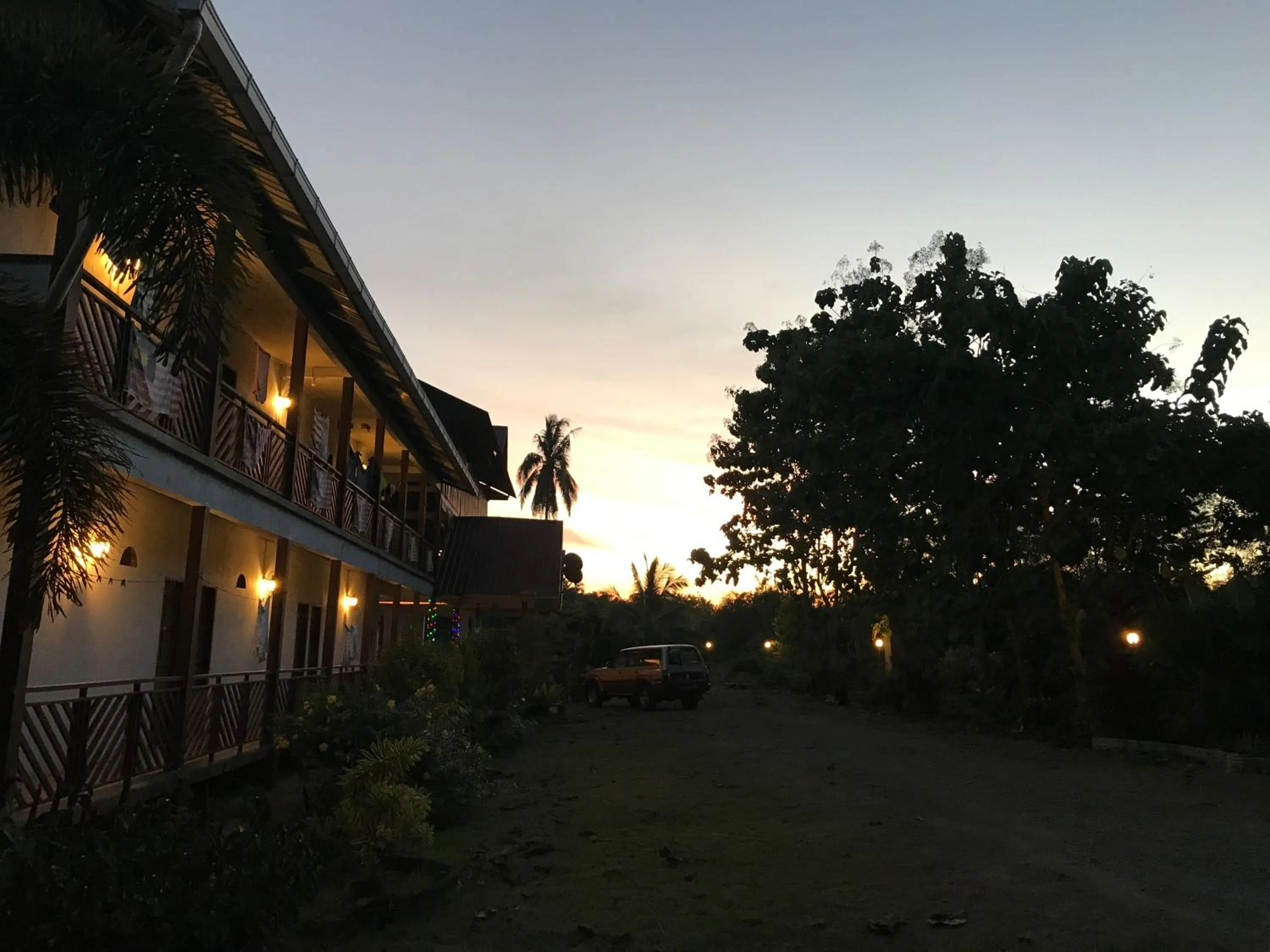 Patio in RTMS Guesthouse Semporna