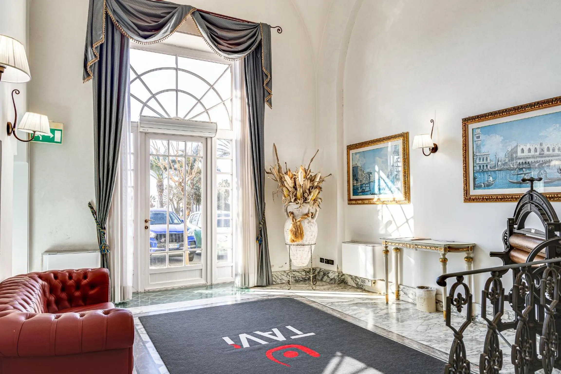 Lobby or reception in Hotel De La Ville
