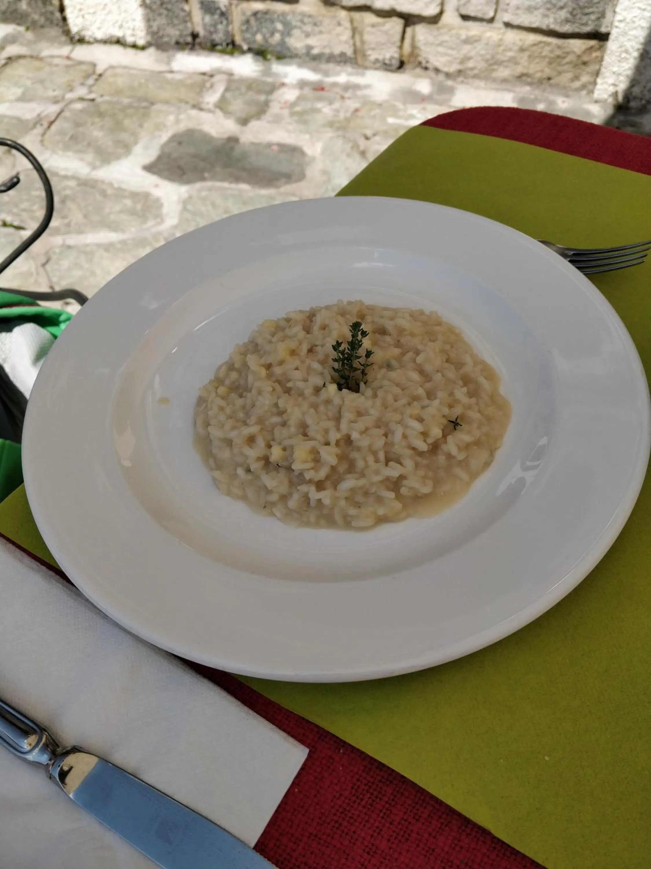 Restaurant/places to eat in Hotel La Meridiana