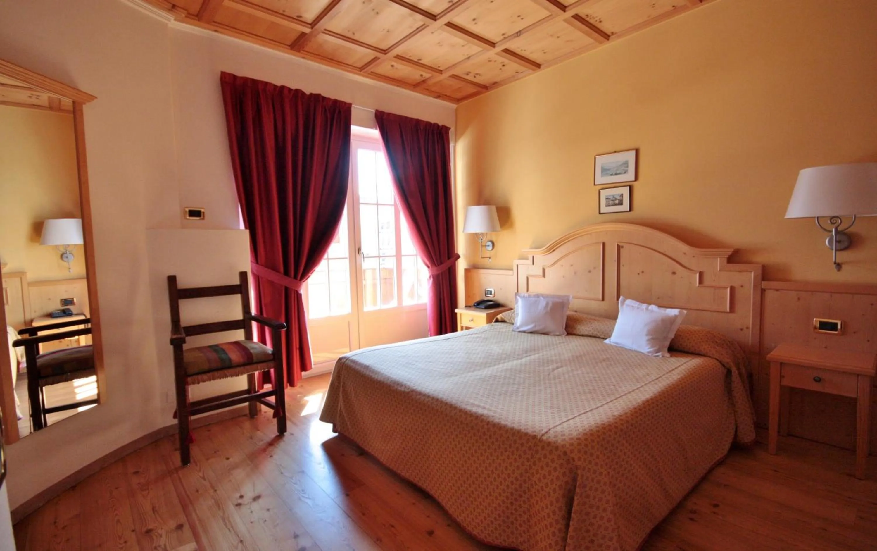 Photo of the whole room, Bed in Hotel La Meridiana