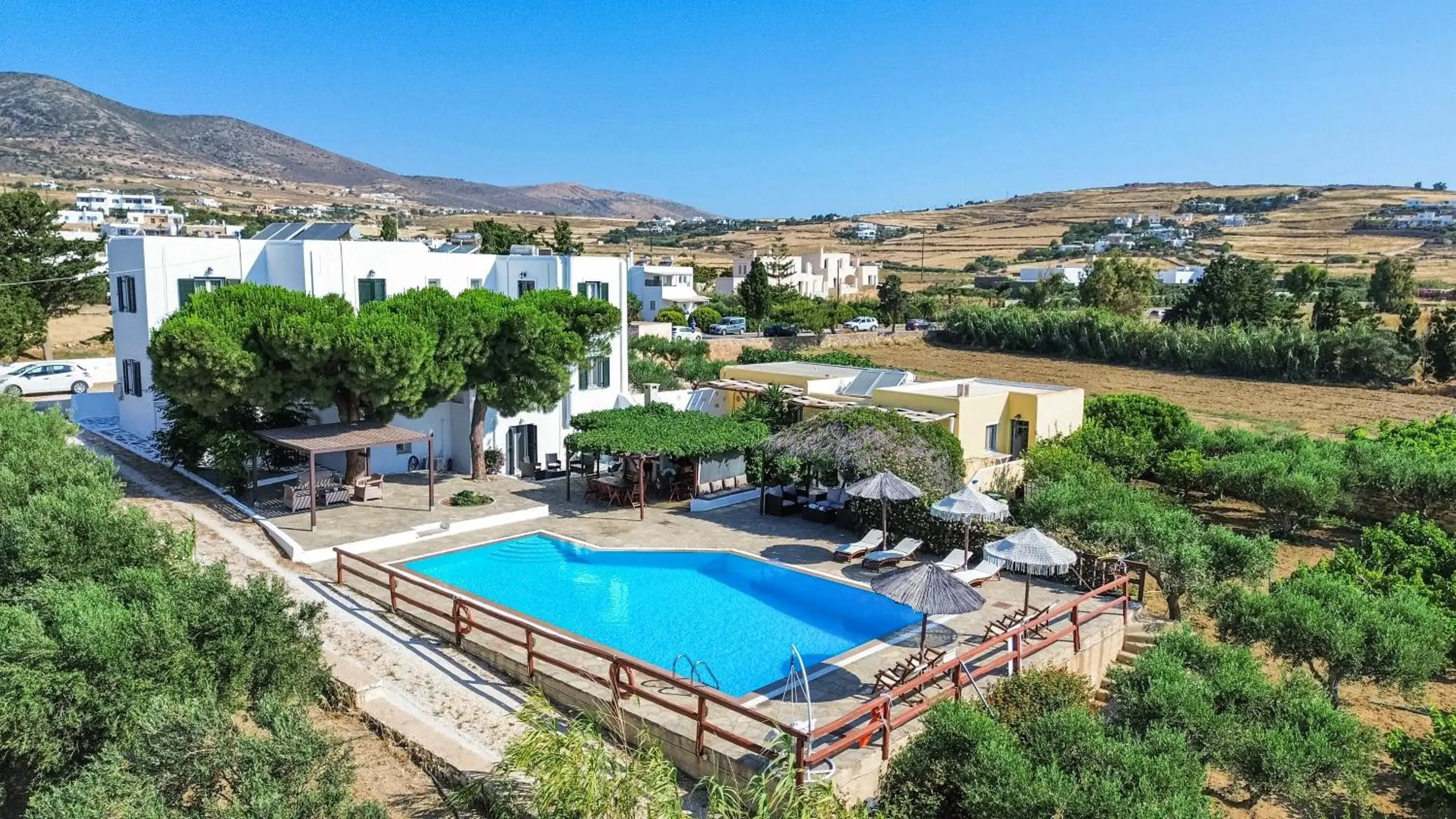 Tzane Studios & Apartments - Steps away from Golden Beach Tzane Studios & Apartments - Steps away from Golden Beach
