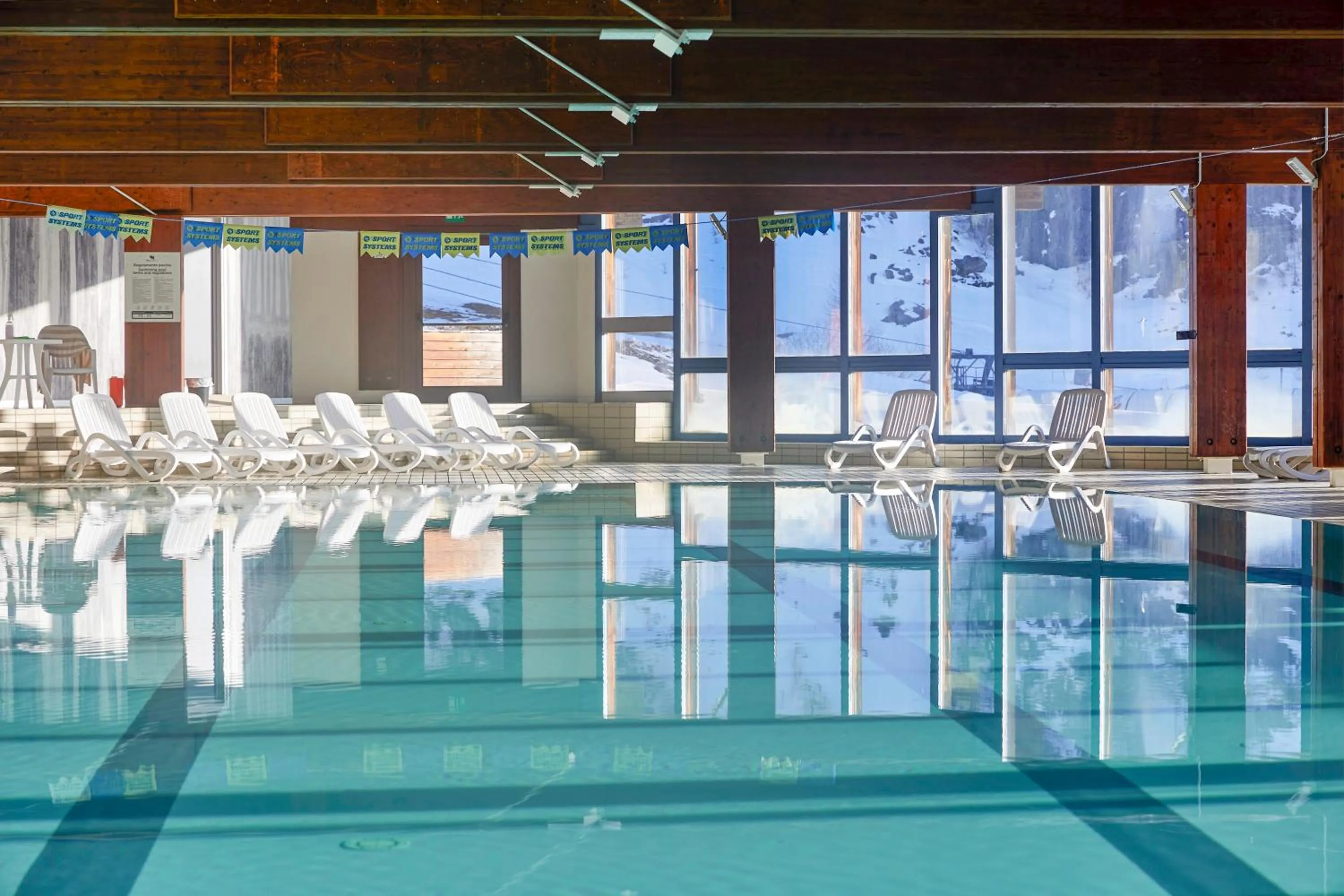 Swimming pool in Blu Hotel Senales Zirm-Cristal