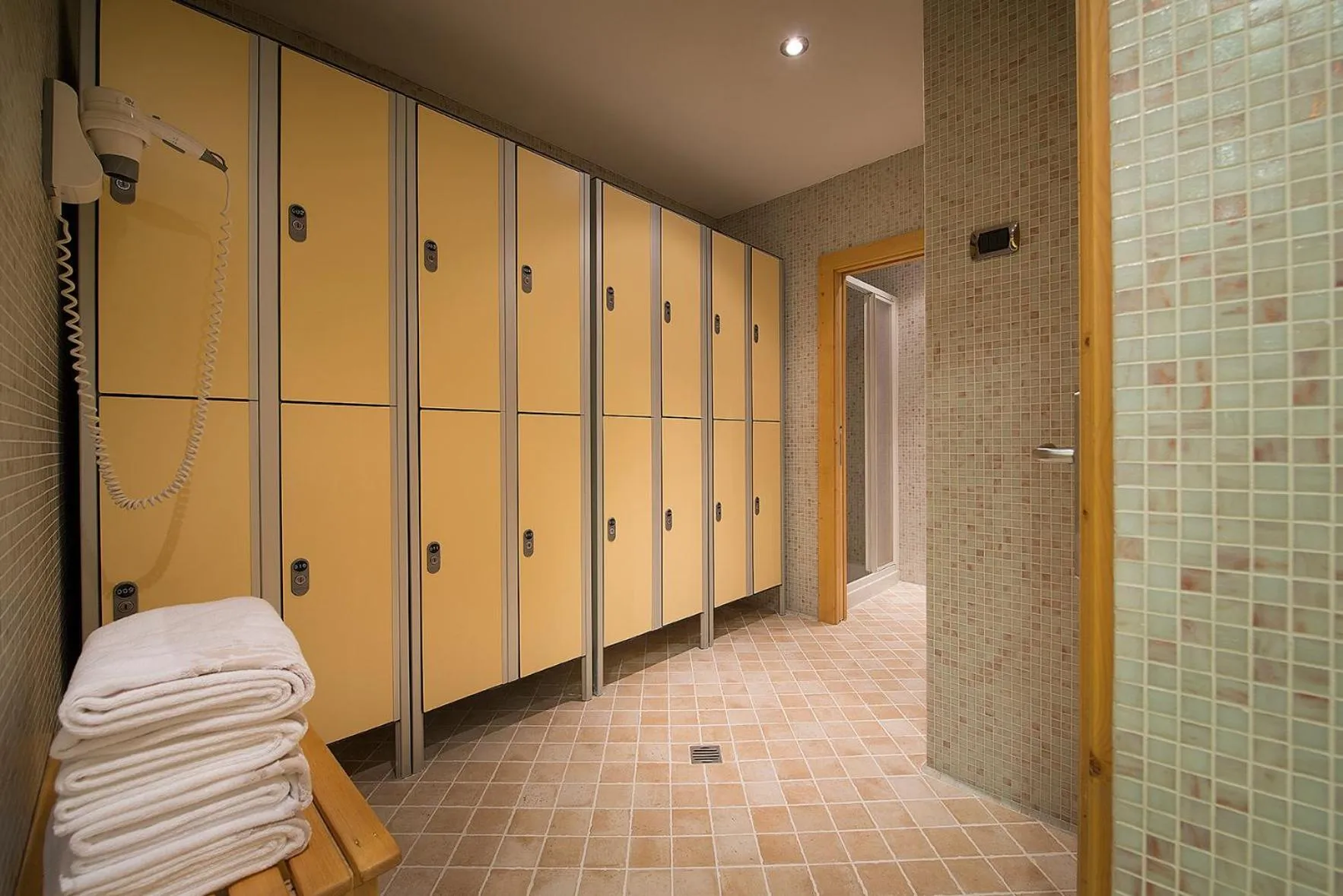 microwave in Hotel Baita Montana