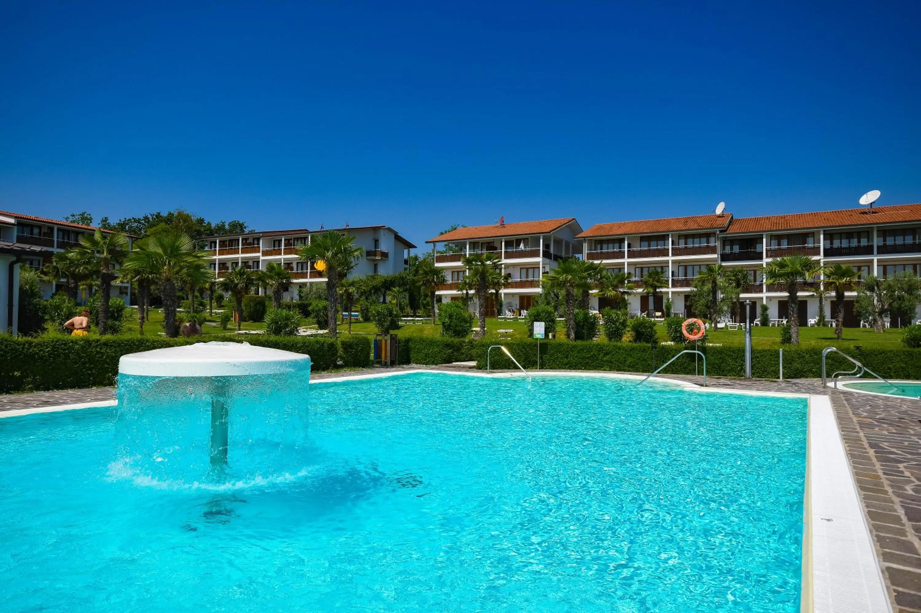 Swimming pool in Apparthotel San Sivino