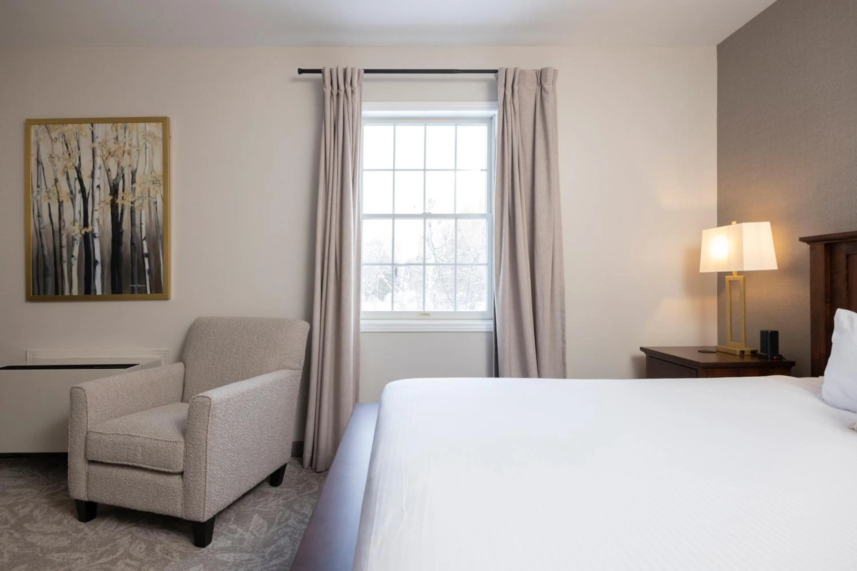 Bedroom, Bed in Windermere House