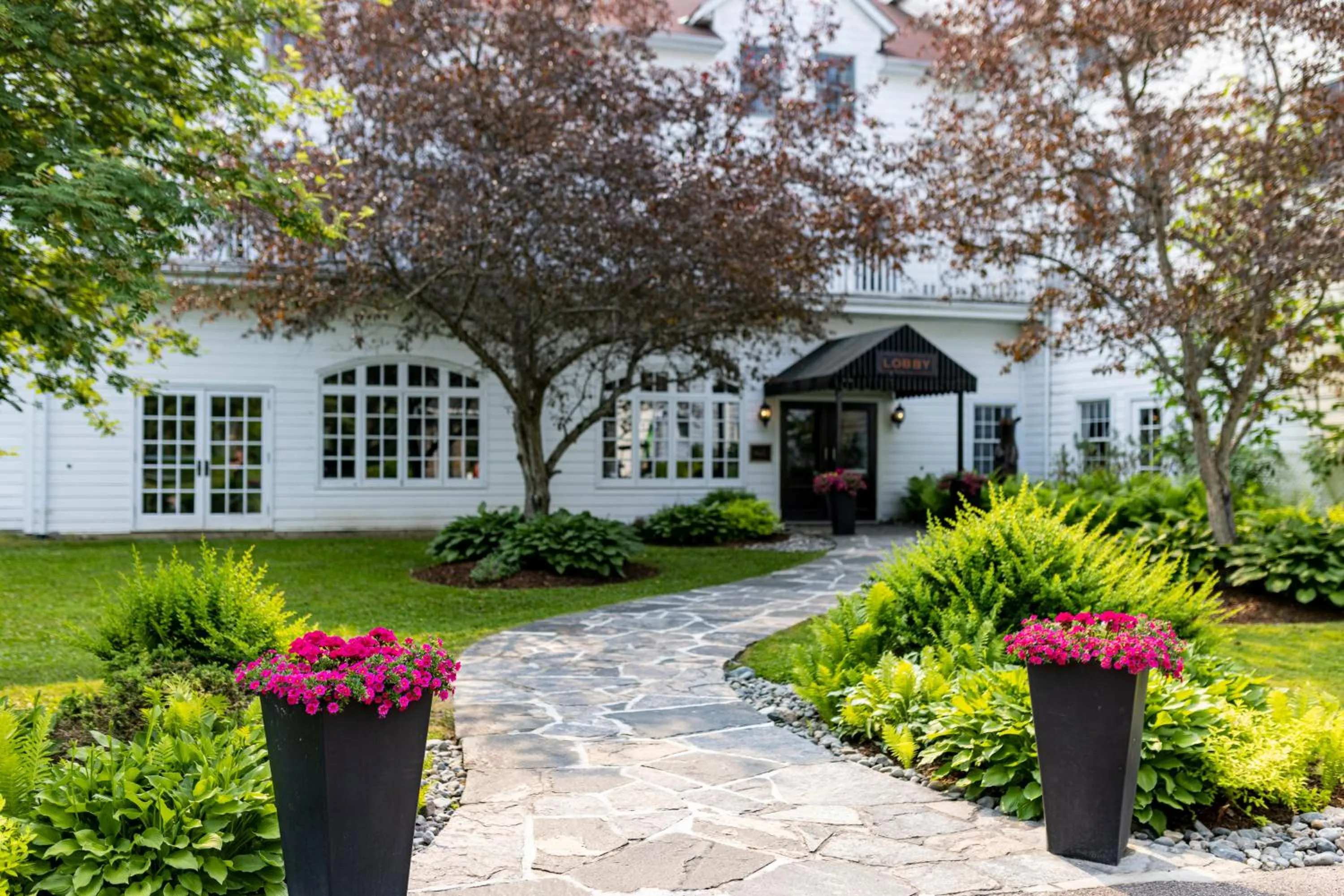 Facade/entrance in Windermere House