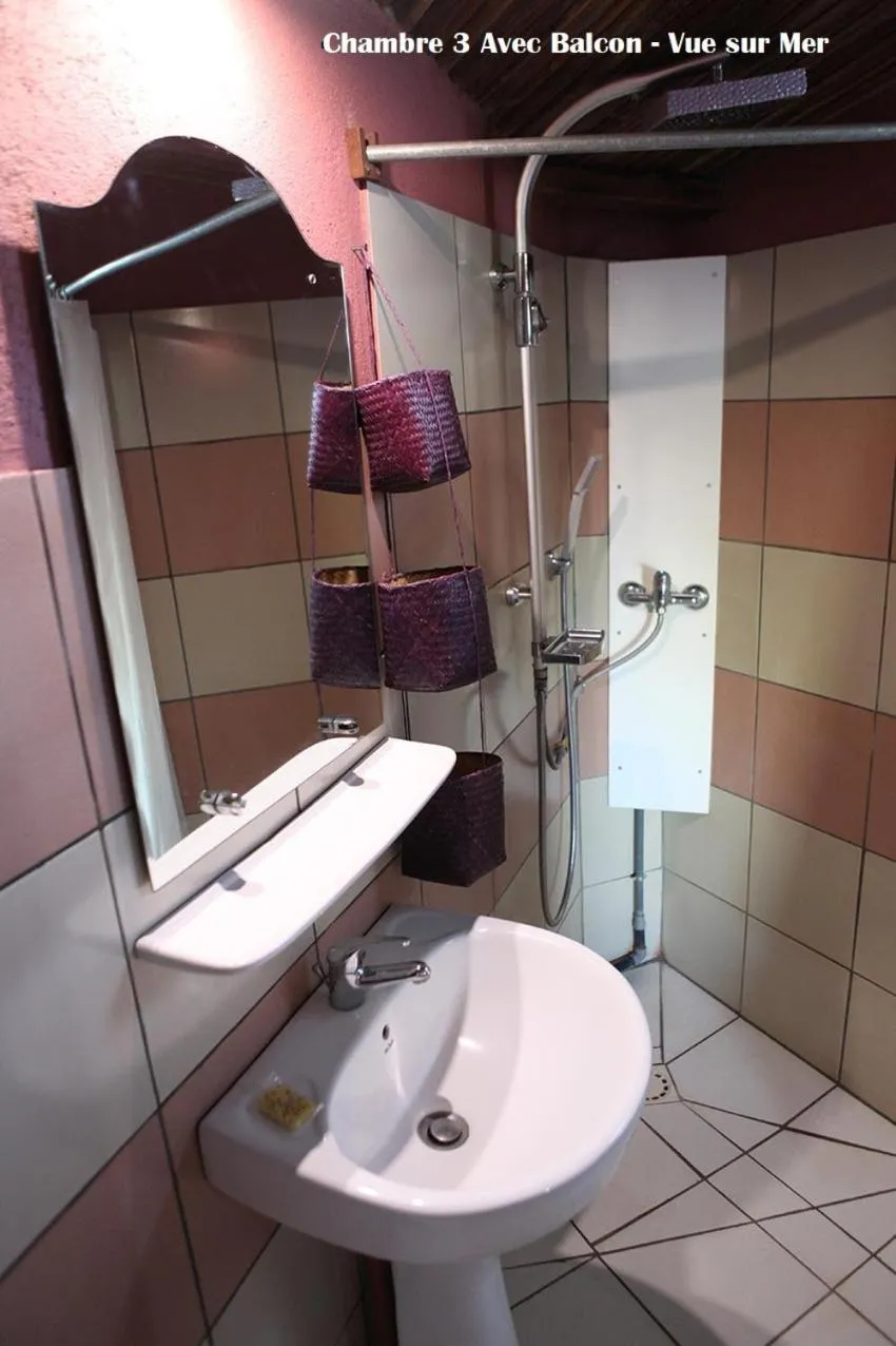 Bathroom in Chez Yolande