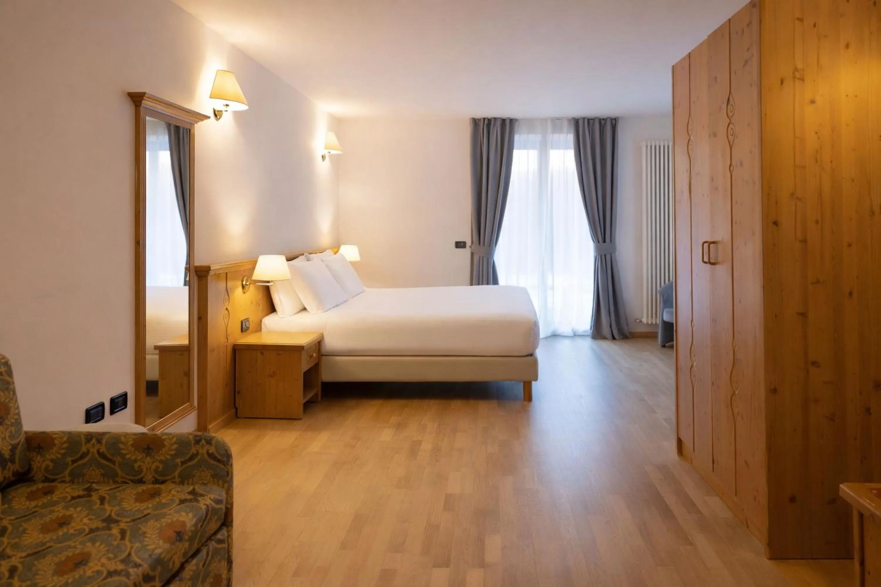 Bedroom, Bed in Golf Hotel