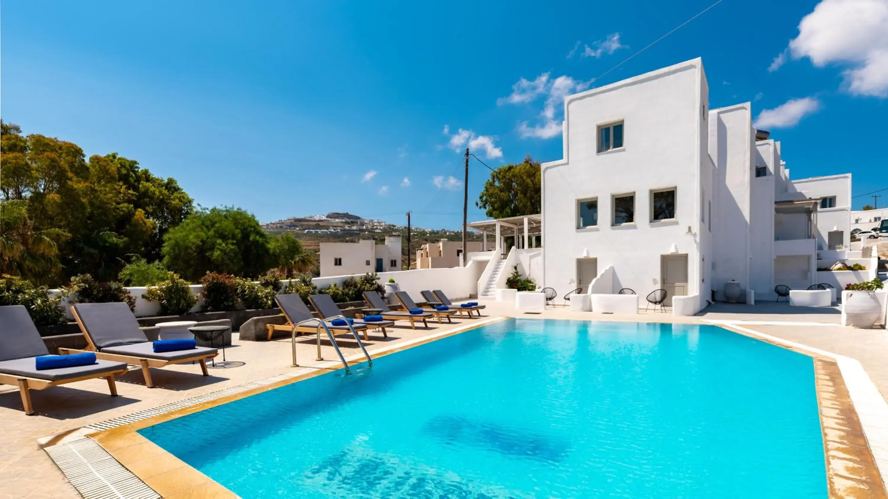Swimming pool in Kalisperis Hotel Swimming pool in Kalisperis Hotel