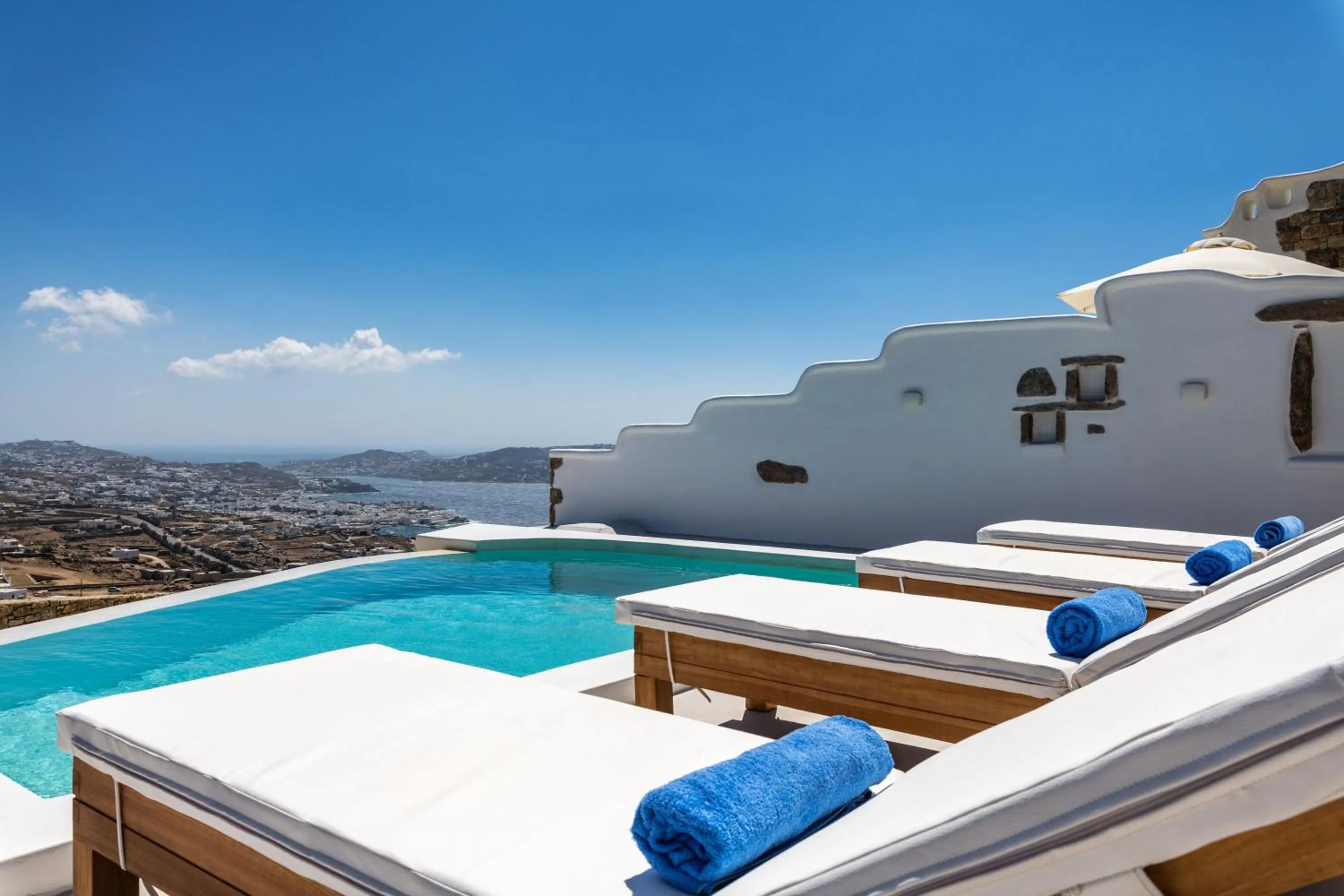Mykonos Divino