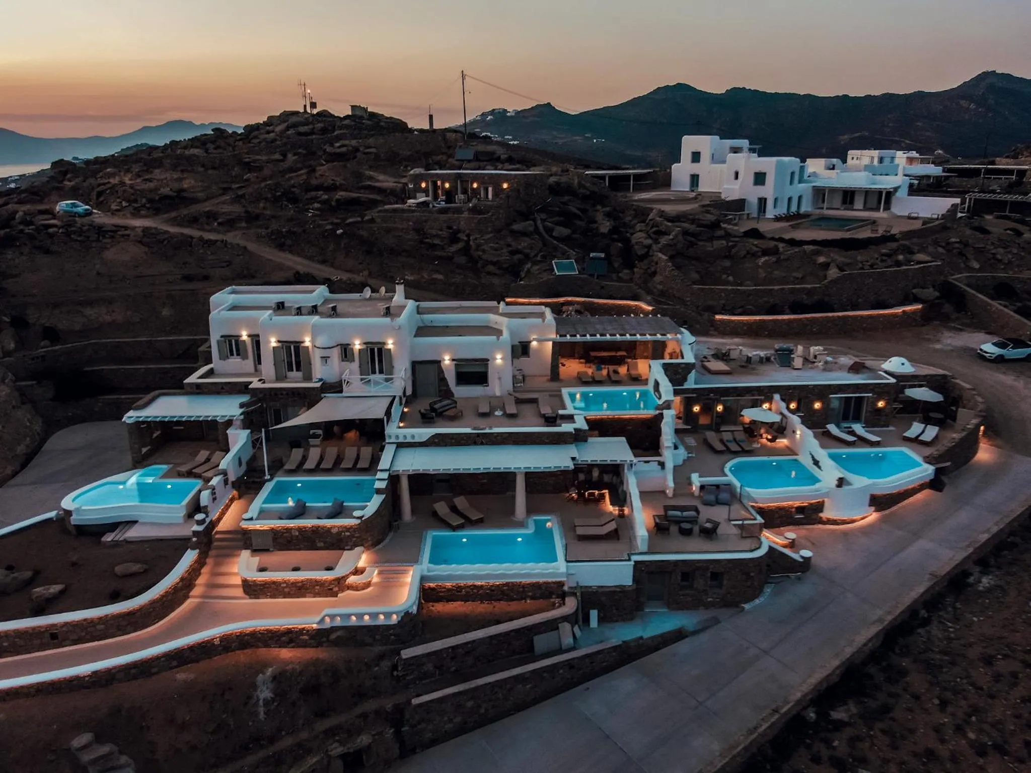 Property building in Mykonos Divino