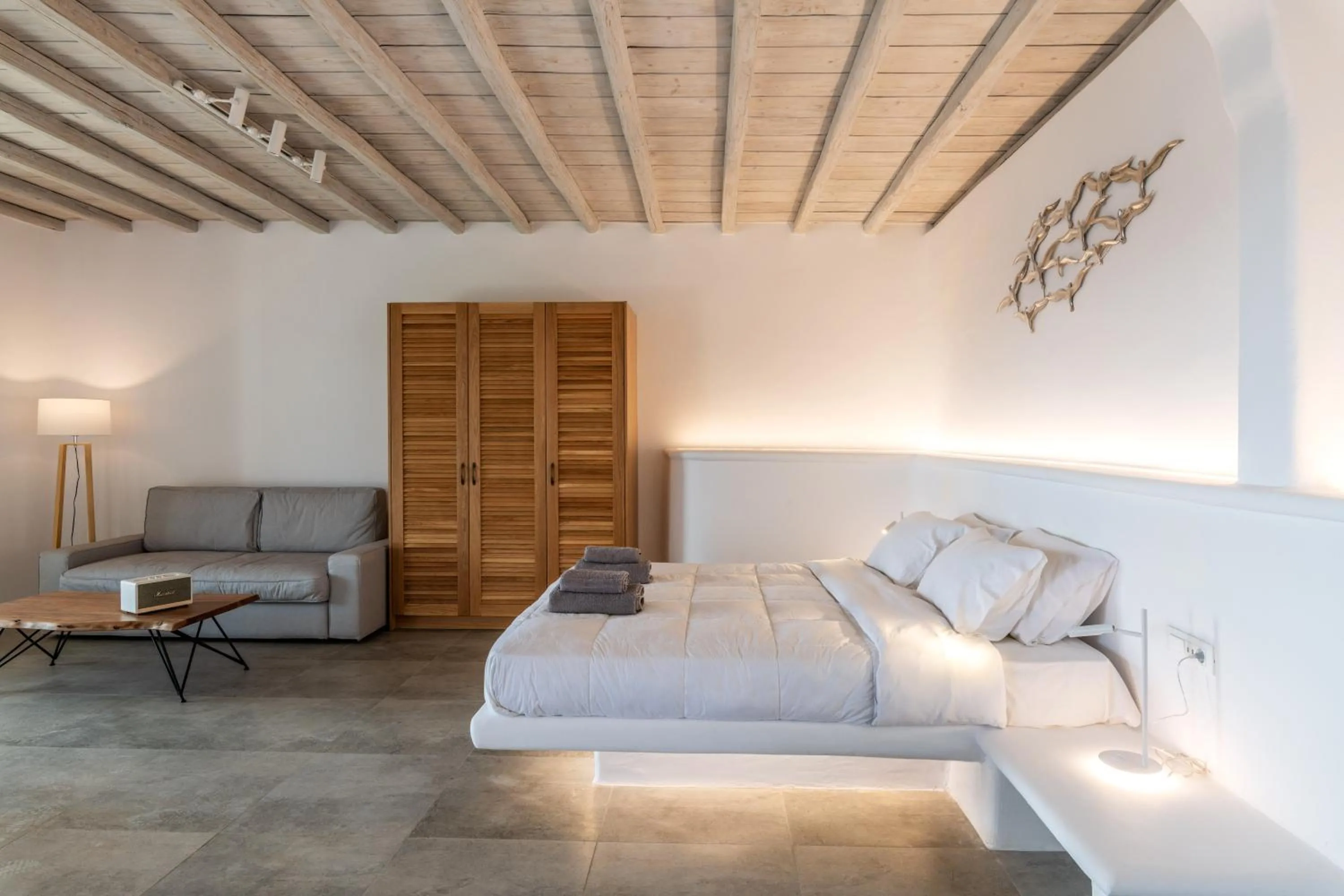 Mykonos Divino