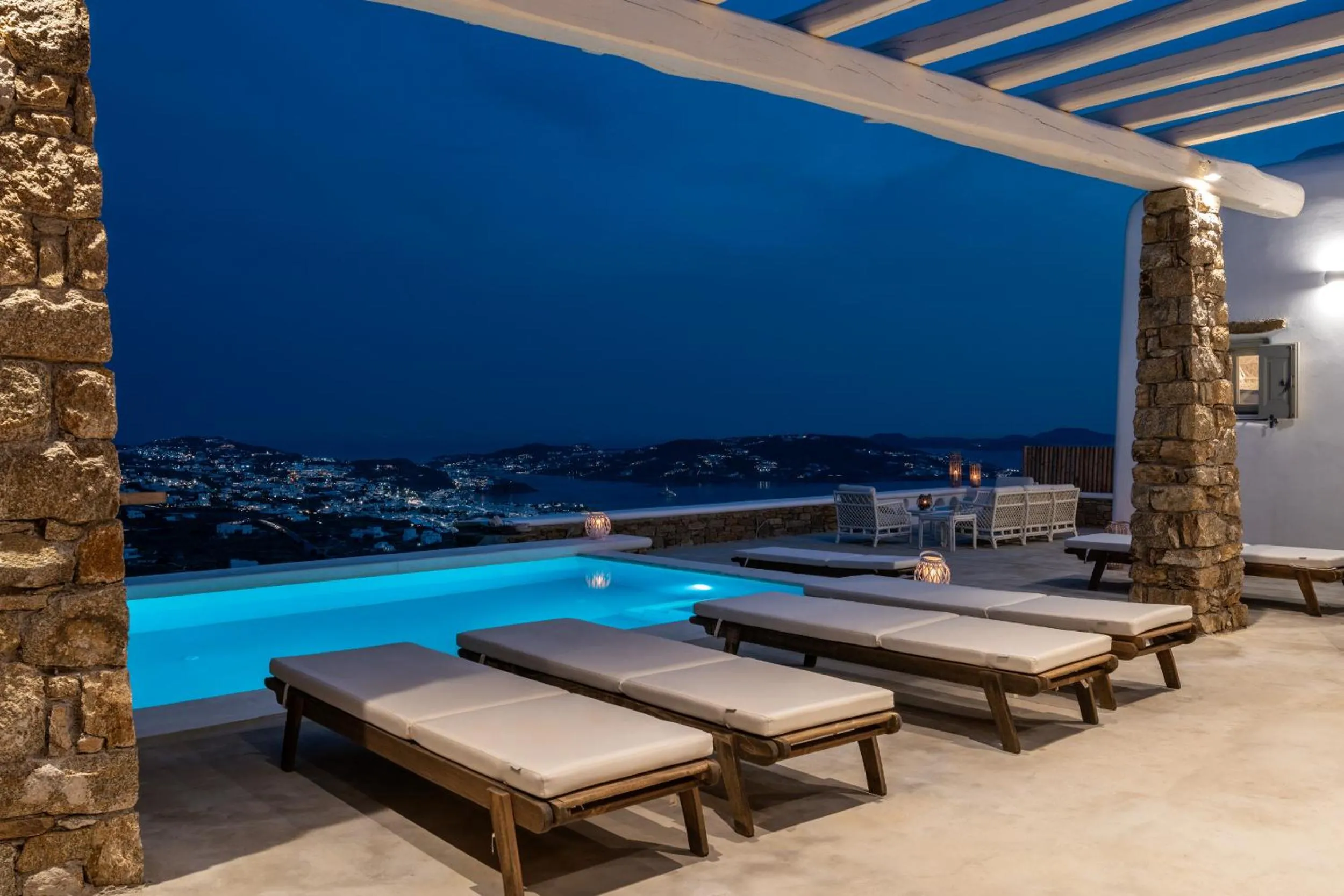 Mykonos Divino