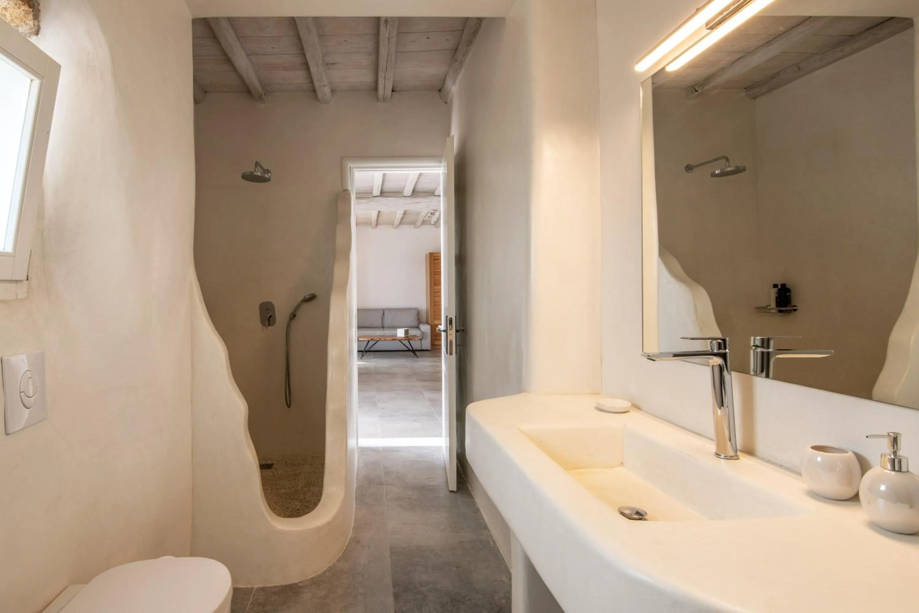 Mykonos Divino
