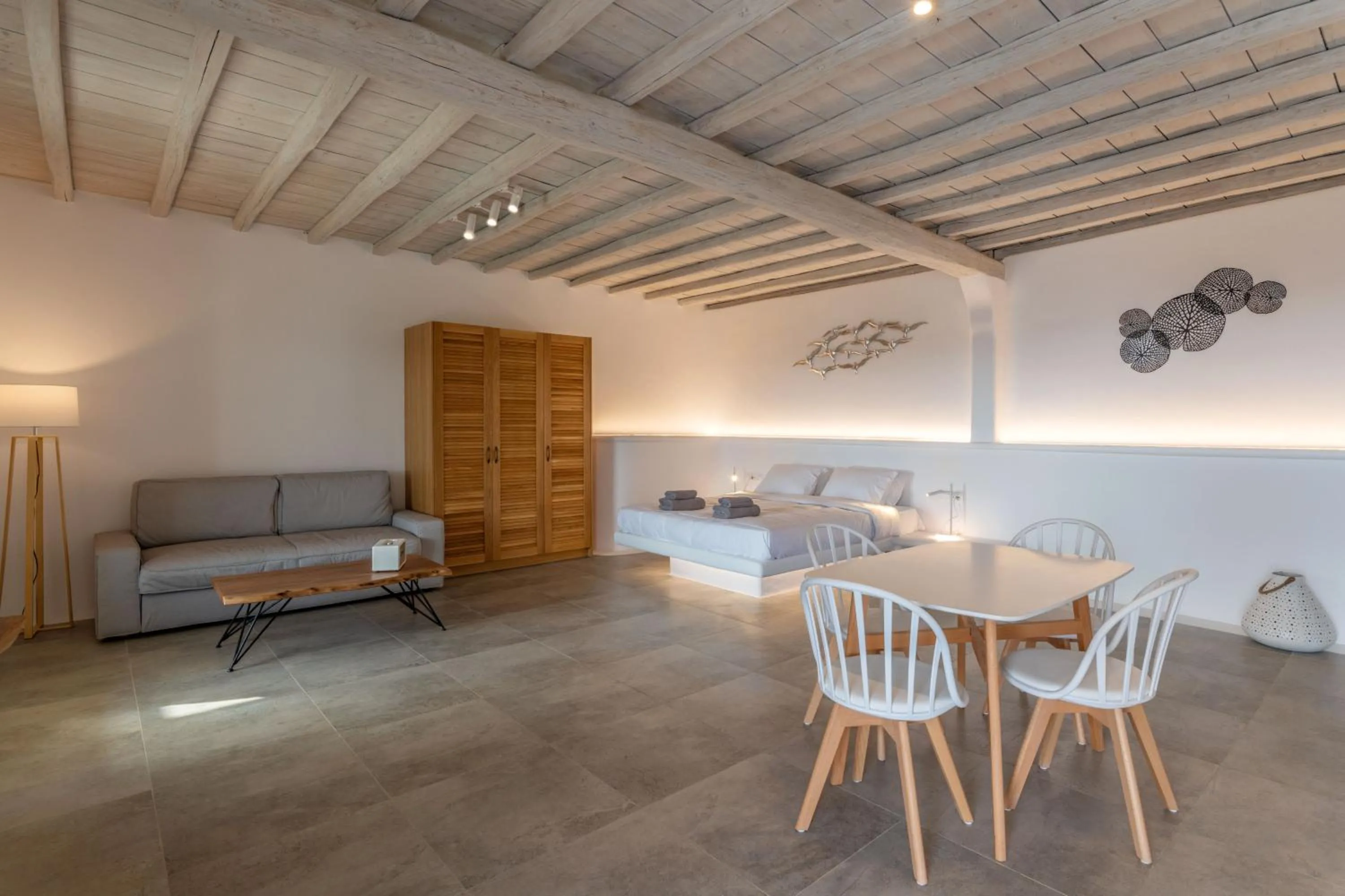 Mykonos Divino