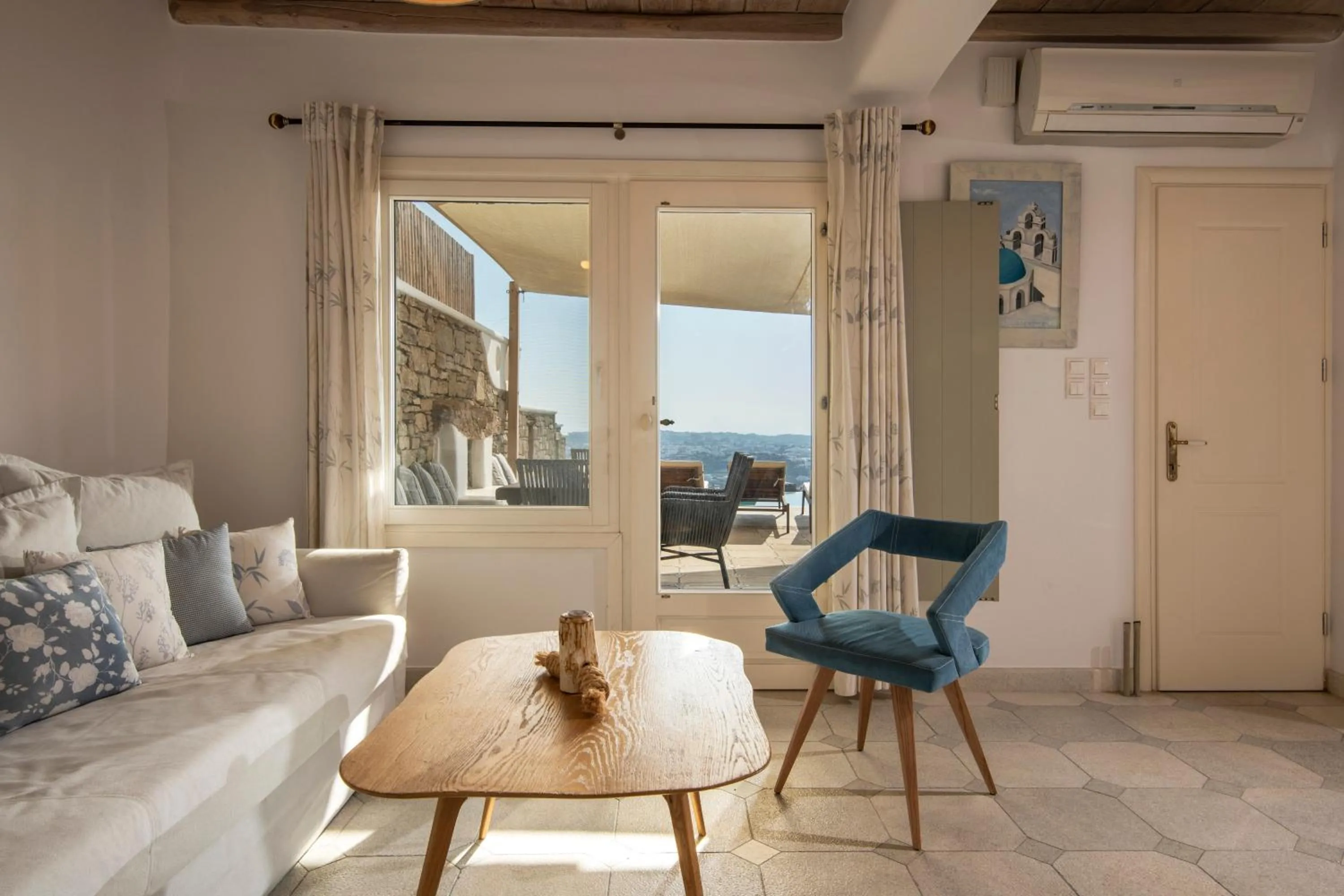Mykonos Divino