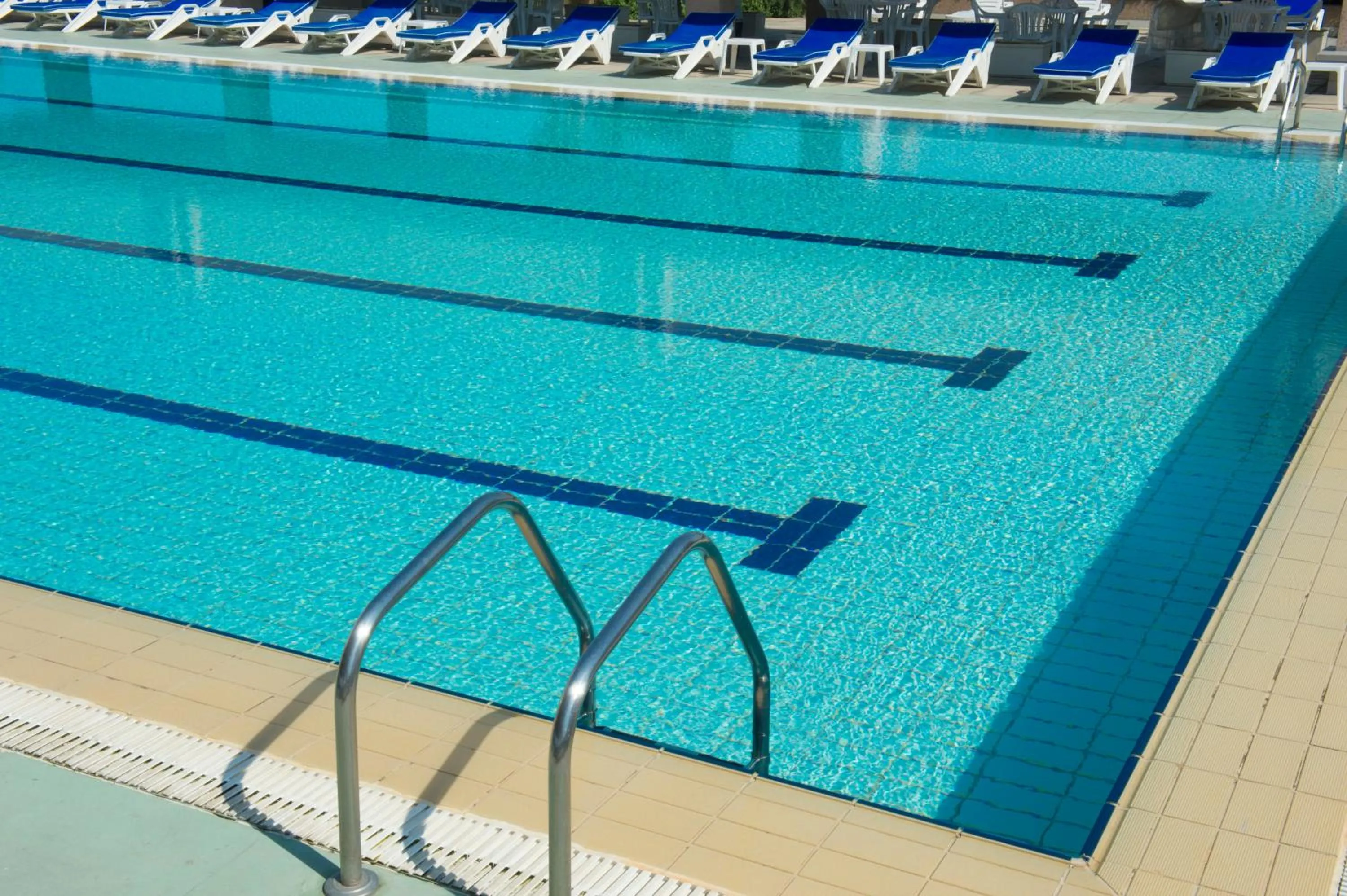 Swimming pool in Siwar Center Apartments