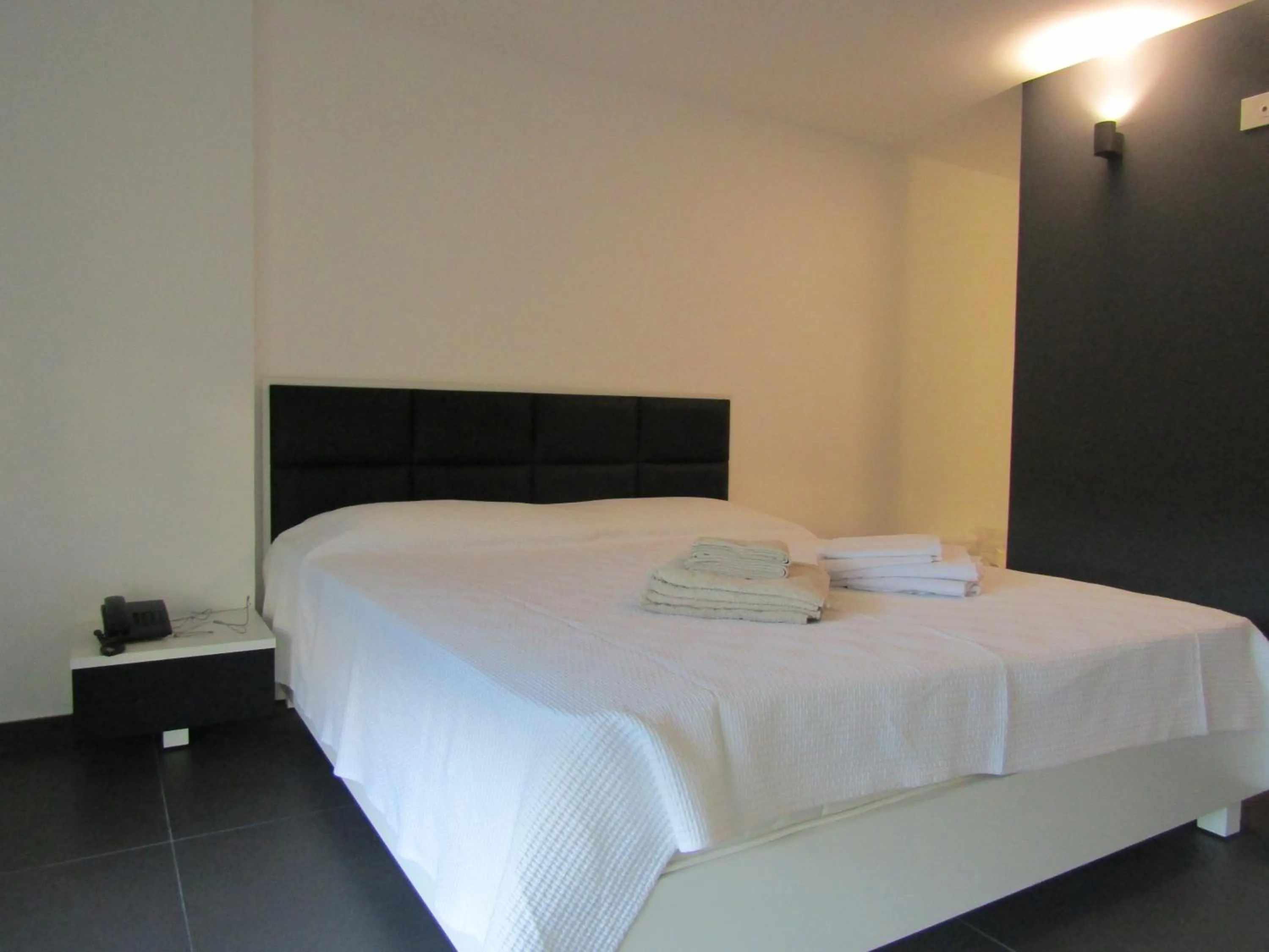 Bedroom, Bed in Siwar Center Apartments