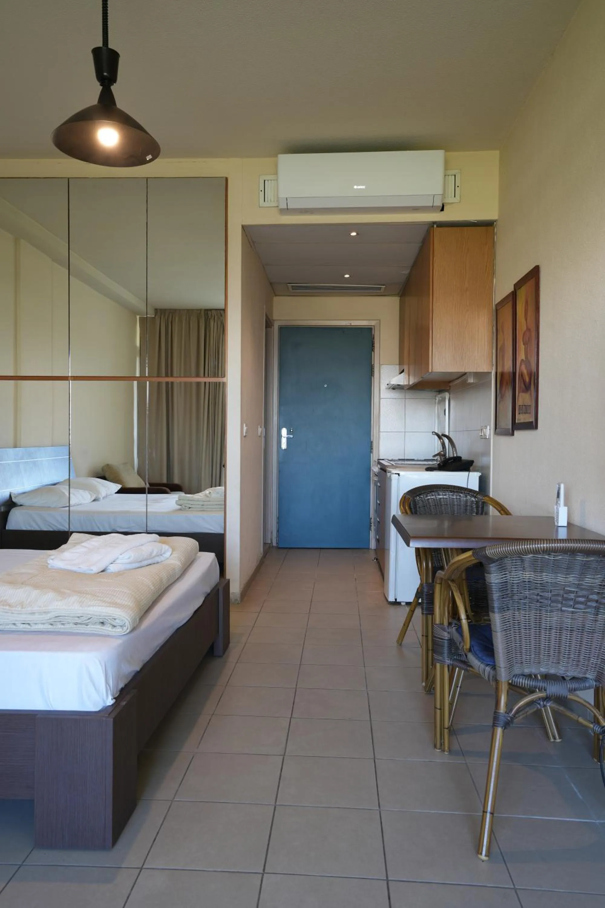 Bed in Siwar Center Apartments