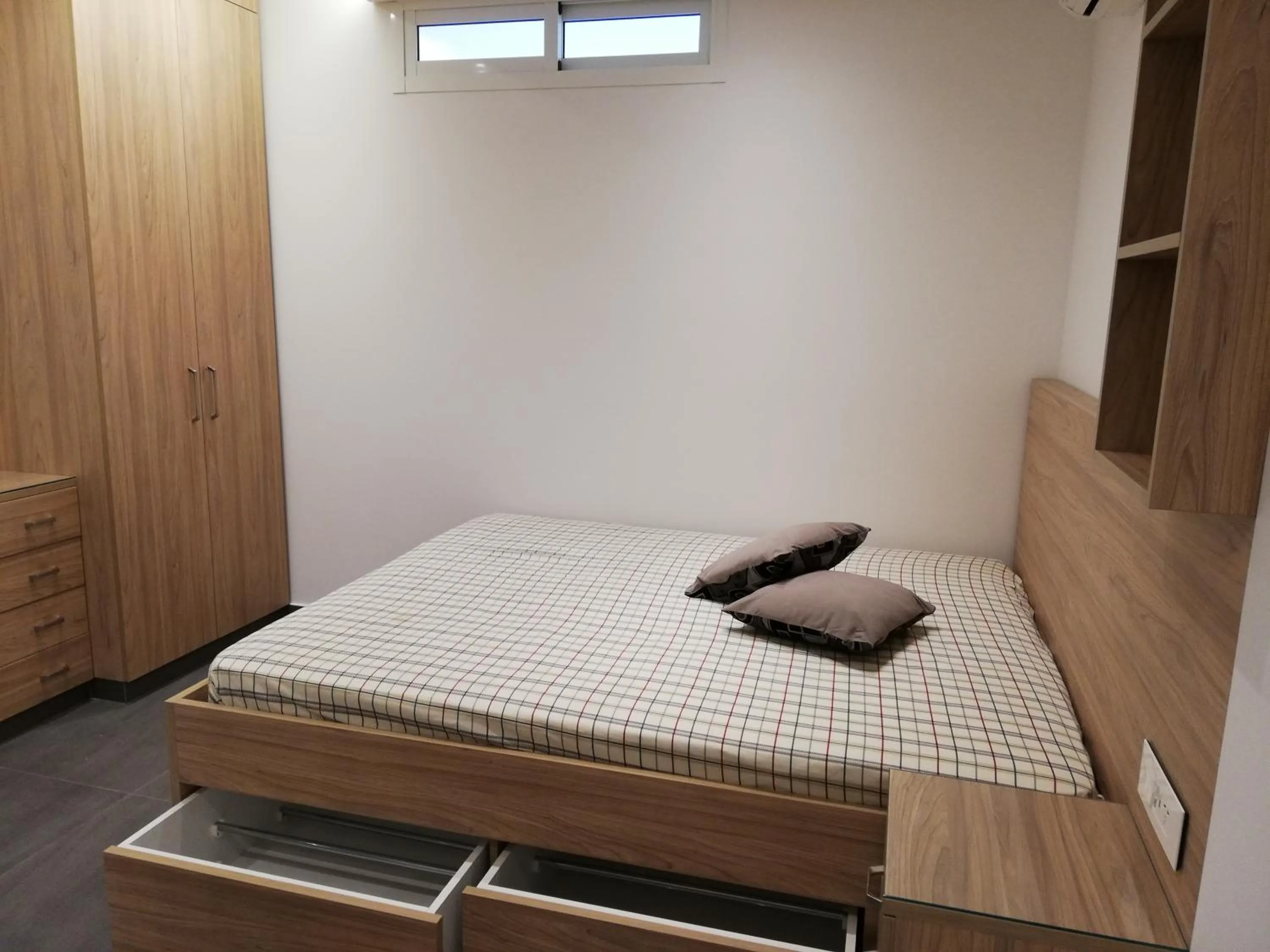 Bedroom, Bed in Siwar Center Apartments