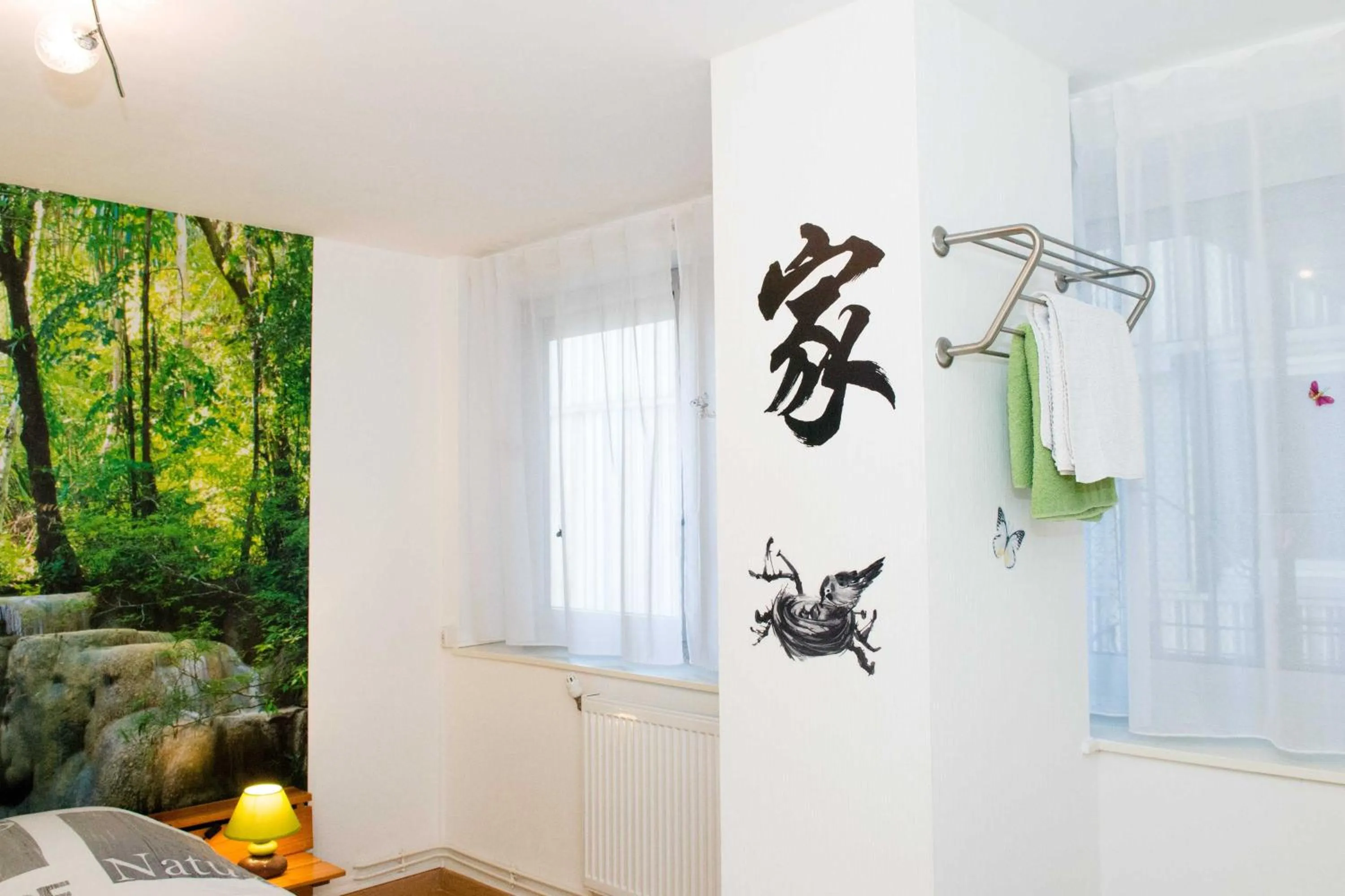 Decorative detail in Chambre d'hôtes Au Coeur De NancyB&B proche gare de Nancy