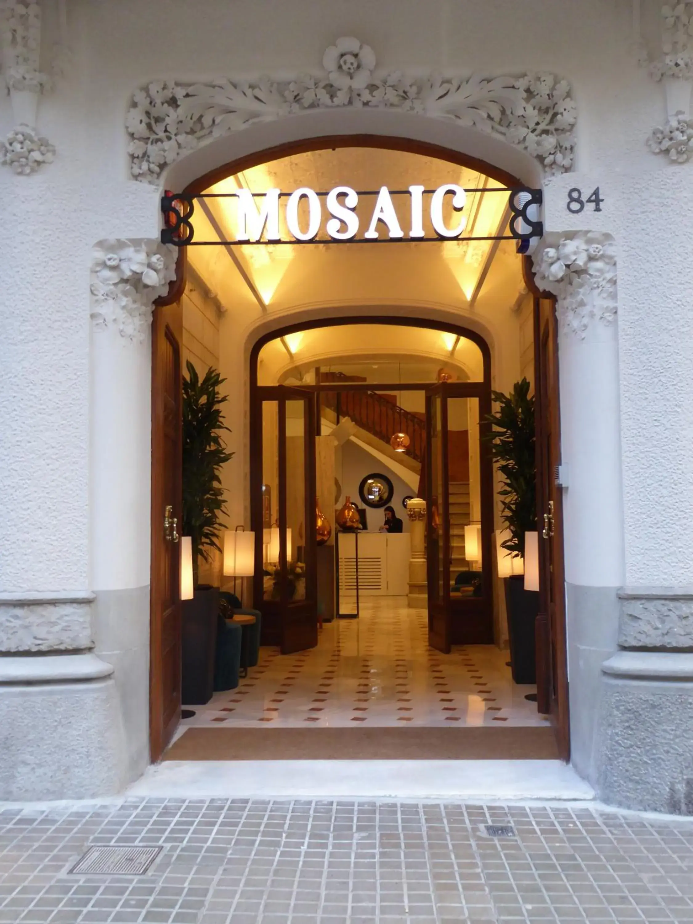 Facade/entrance in Mosaic by Ona Facade/entrance in Mosaic by Ona