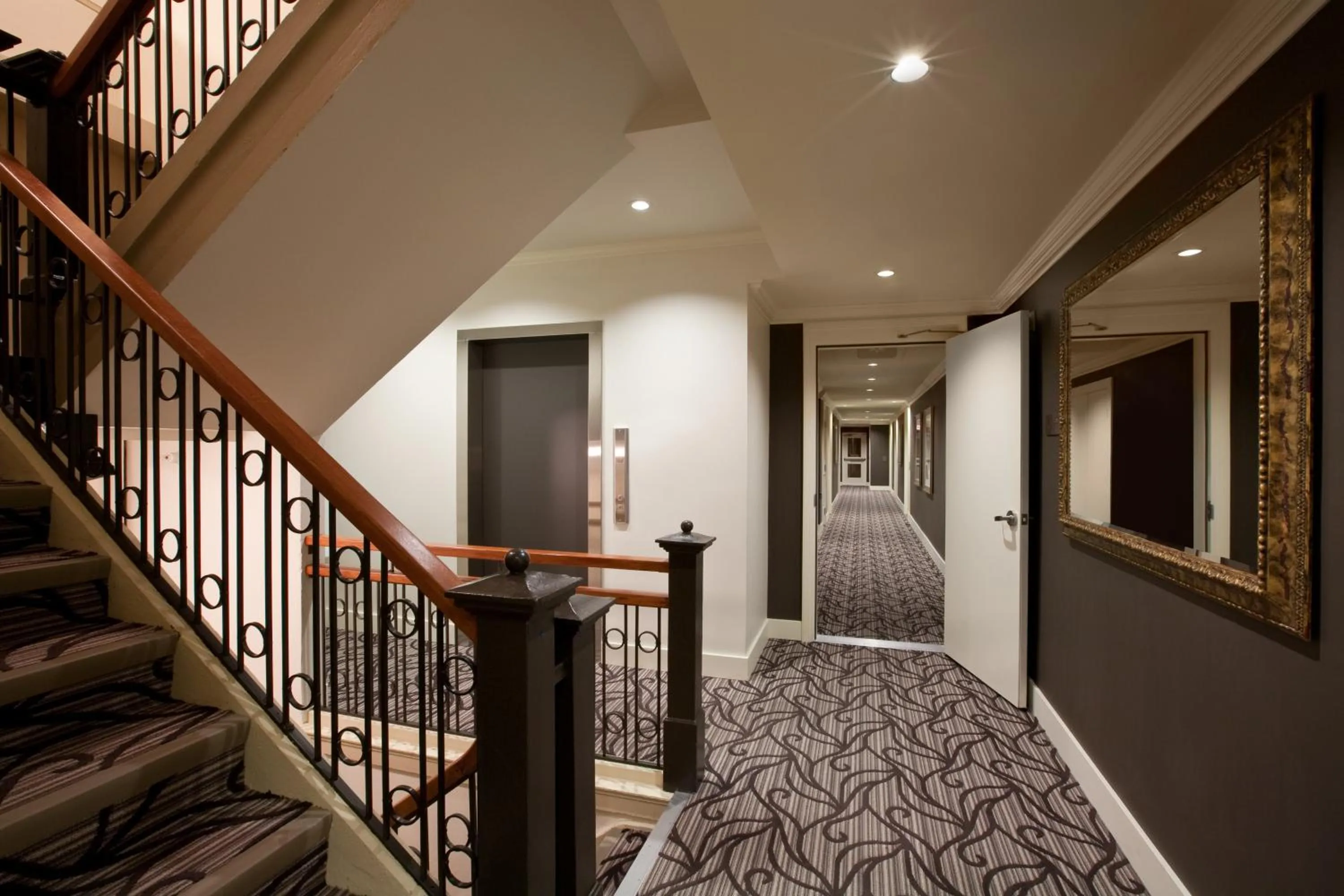 Decorative detail in Hotel Rialto