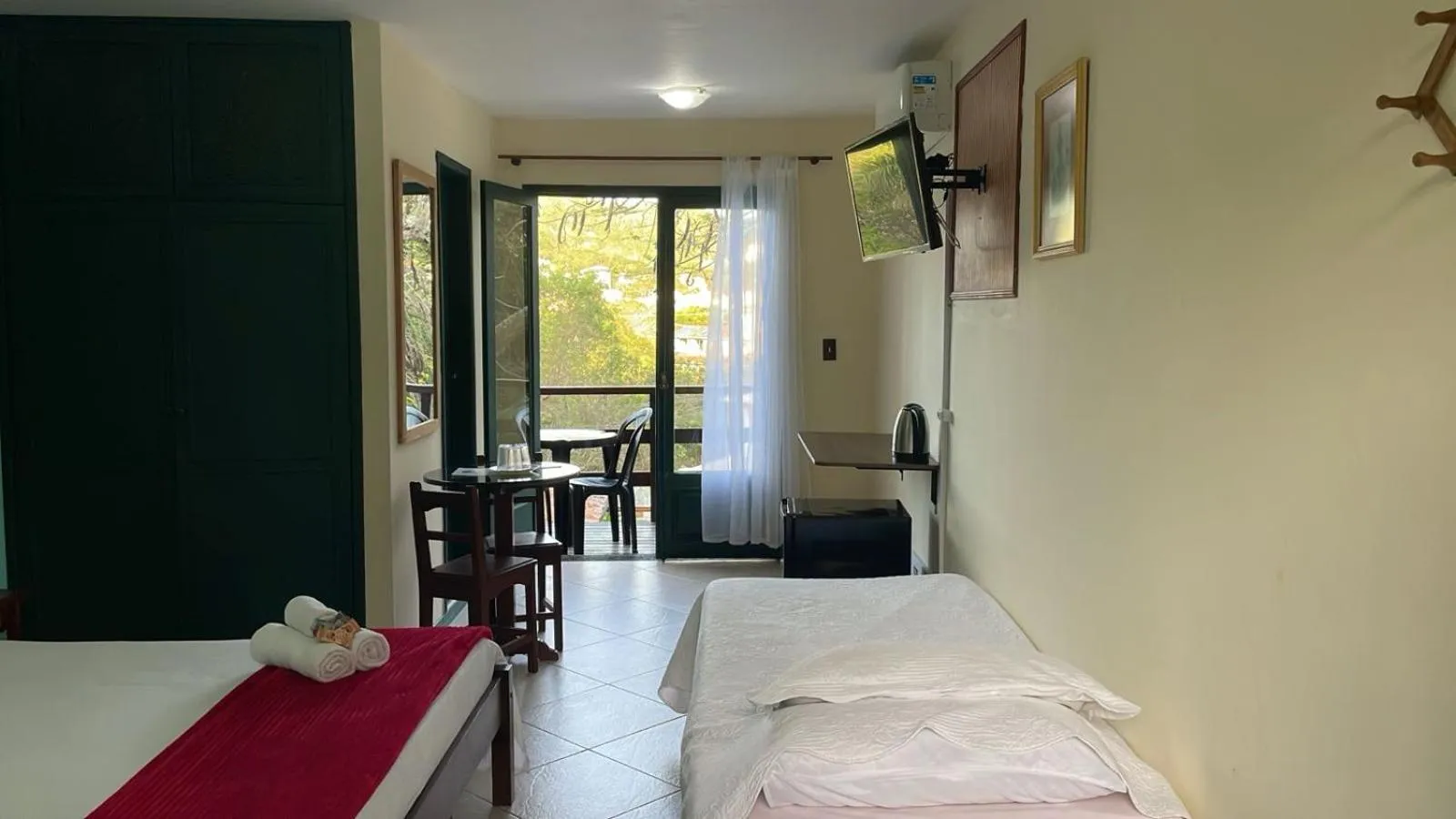 Bed in Pousada Saint Germain