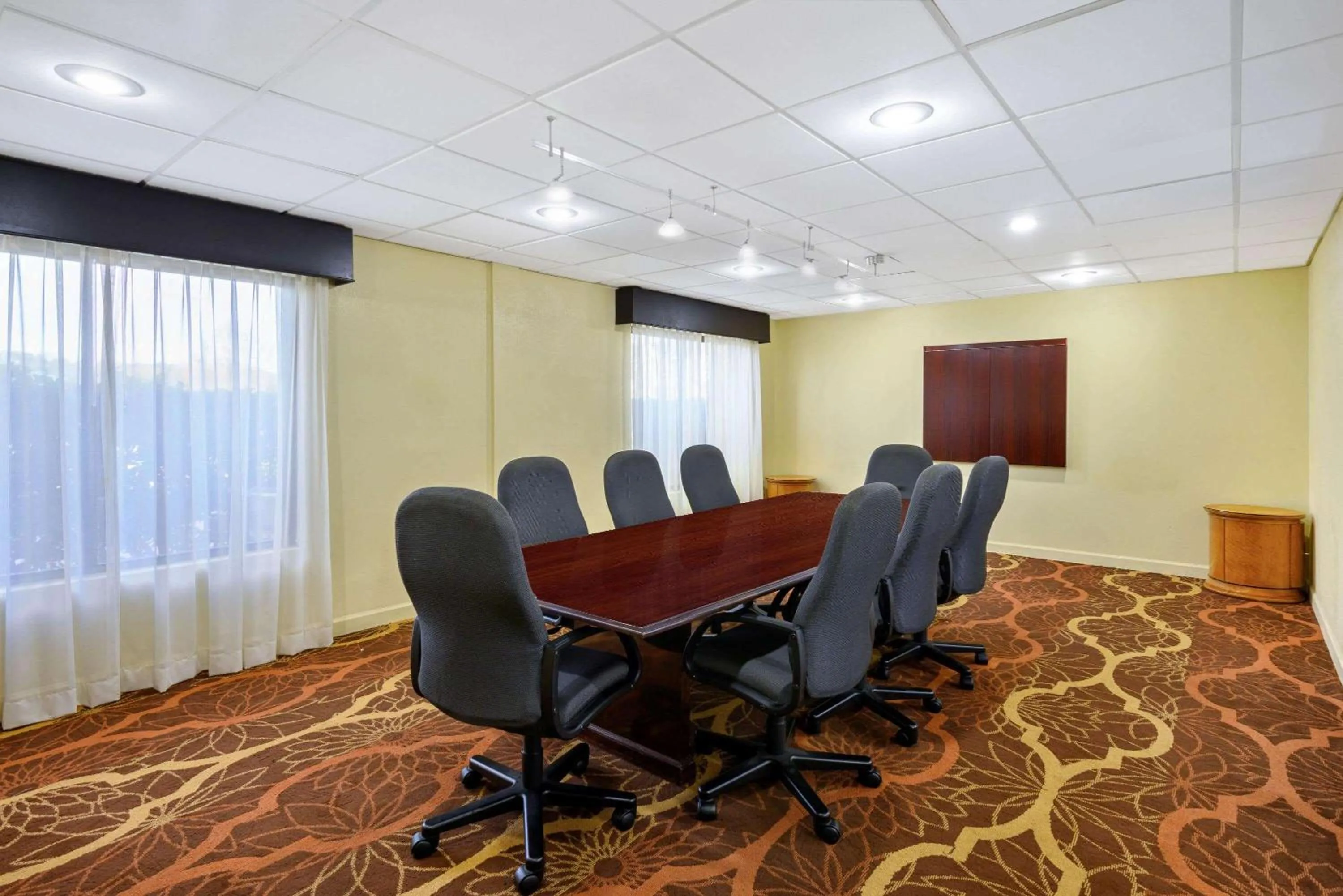 On site in La Quinta by Wyndham Florence