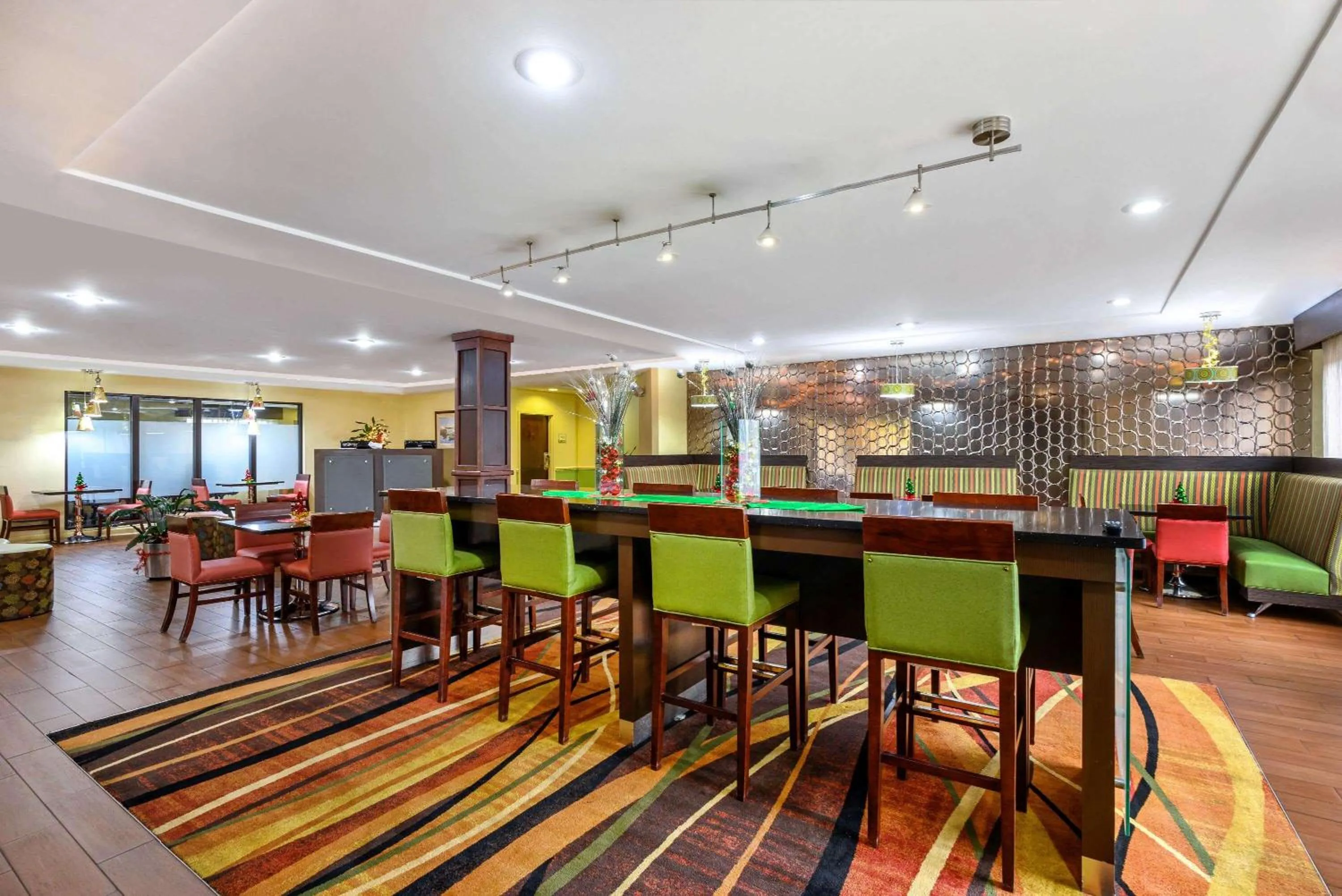 Lobby or reception in La Quinta by Wyndham Florence