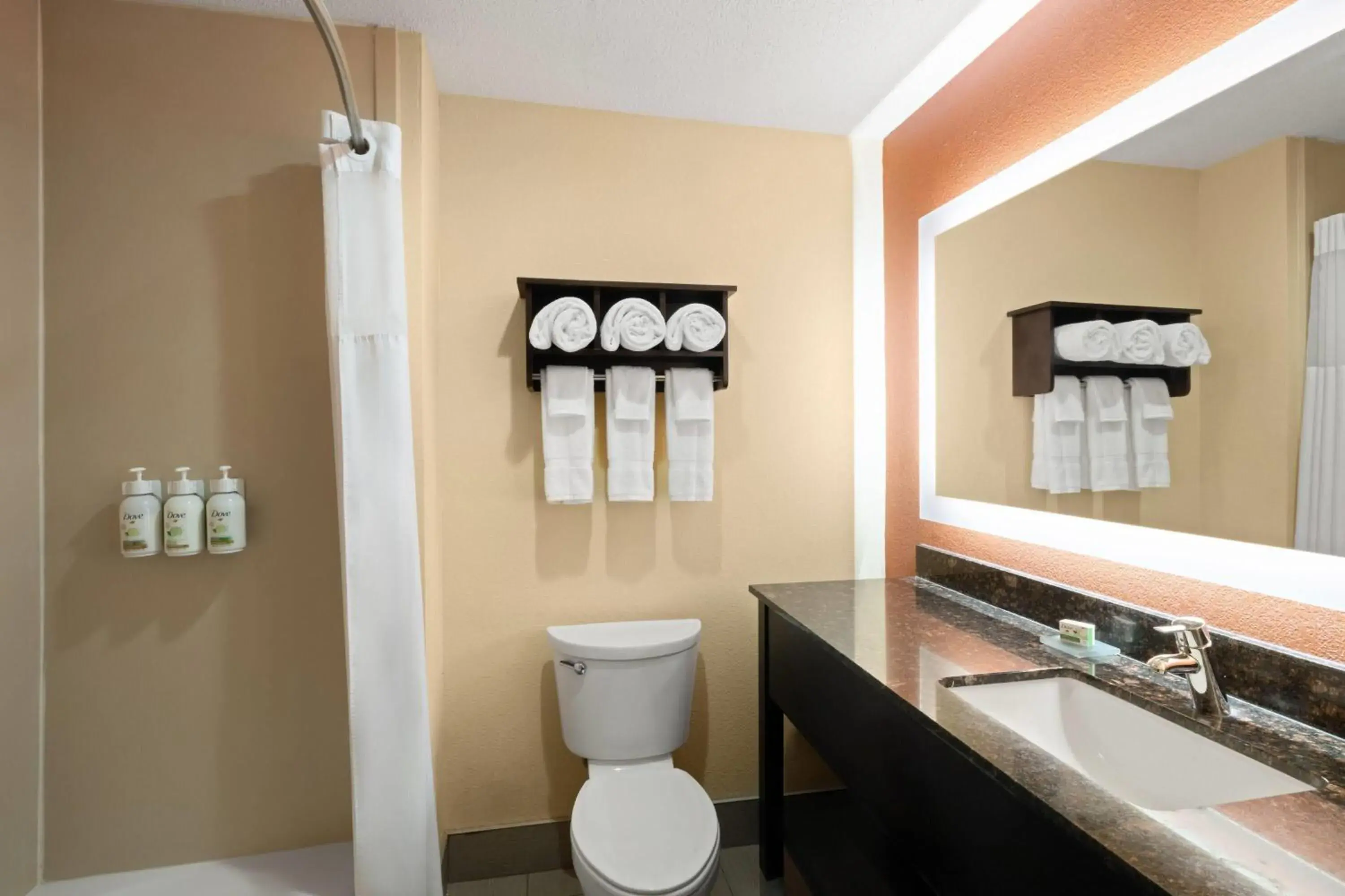 Deluxe Queen Room with Two Queen Beds - Non-Smoking in La Quinta by Wyndham Florence Deluxe Queen Room with Two Queen Beds - Non-Smoking in La Quinta by Wyndham Florence