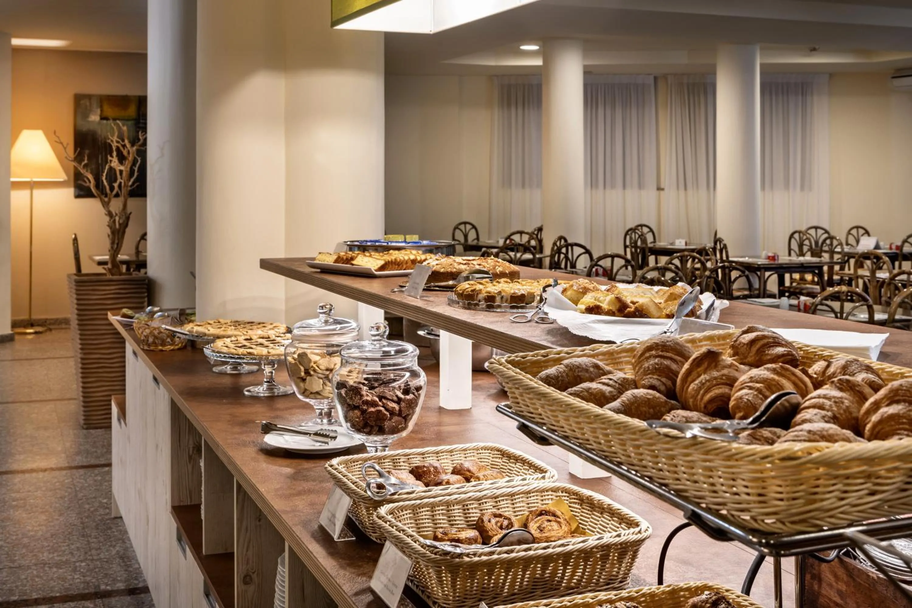 Breakfast in Rina Hotel