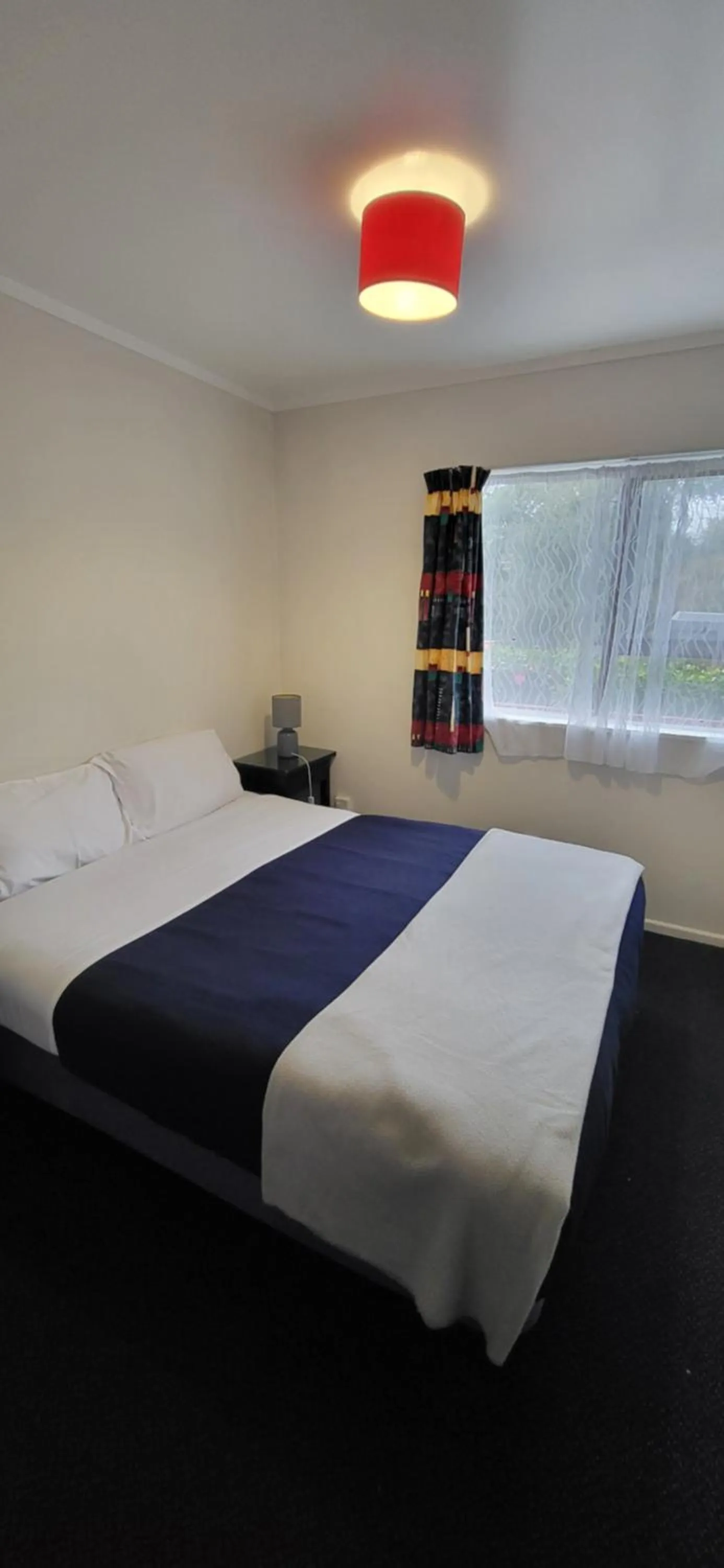 Bed in Anndion Lodge Motel & Conference Centre