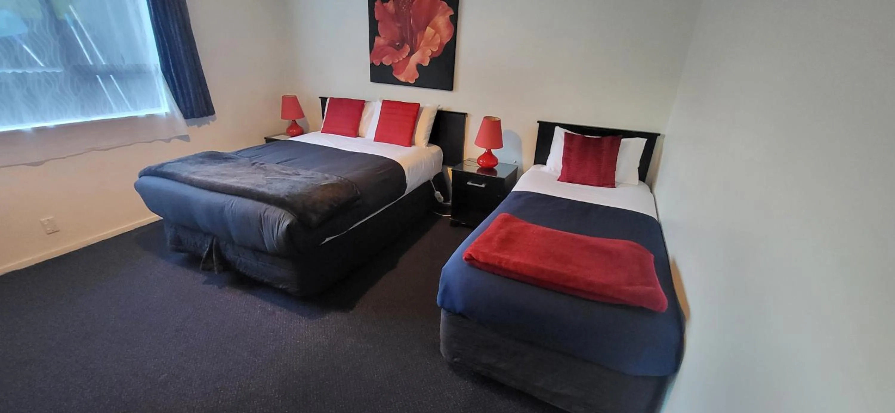 Bed in Anndion Lodge Motel & Conference Centre