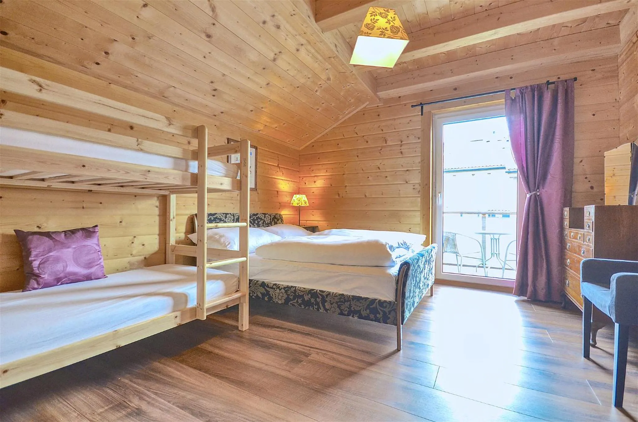 Bedroom, Bed in Chalet Seven - by Alpen Apartments