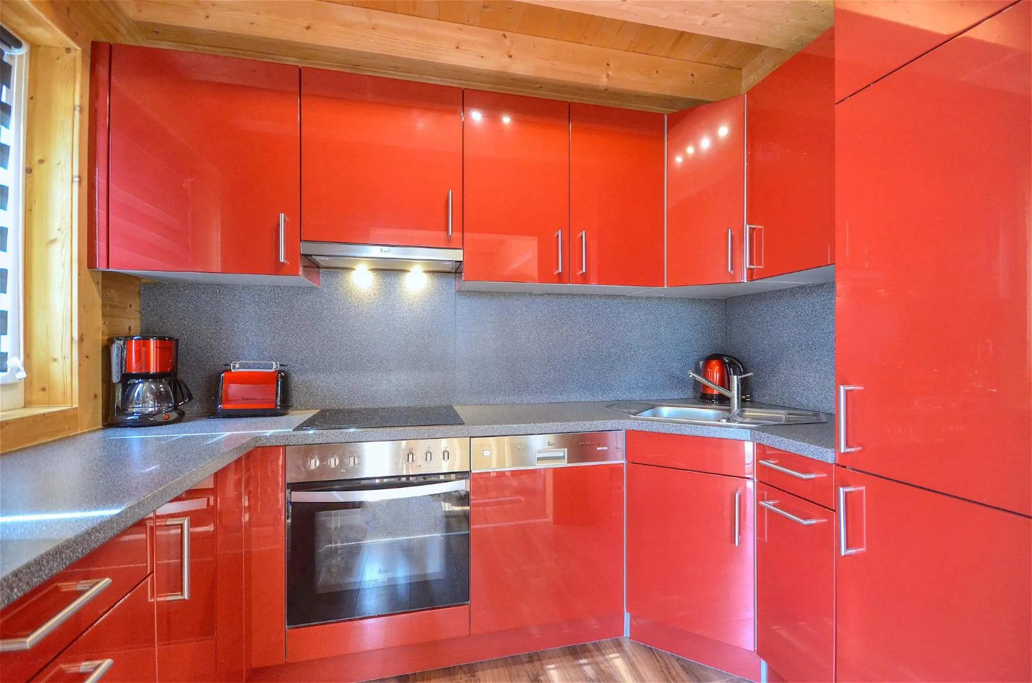 Kitchen or kitchenette in Chalet Seven - by Alpen Apartments
