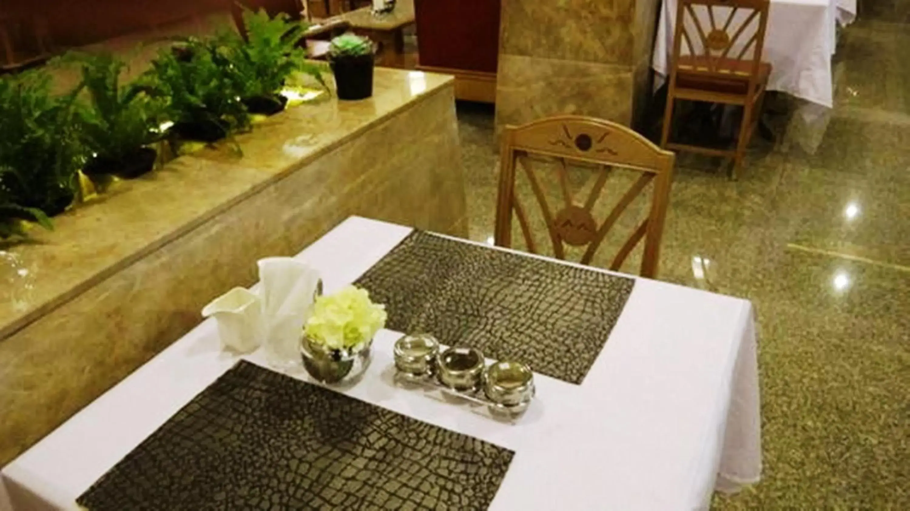 Restaurant/places to eat in AA Hotel Pattaya Restaurant/places to eat in AA Hotel Pattaya