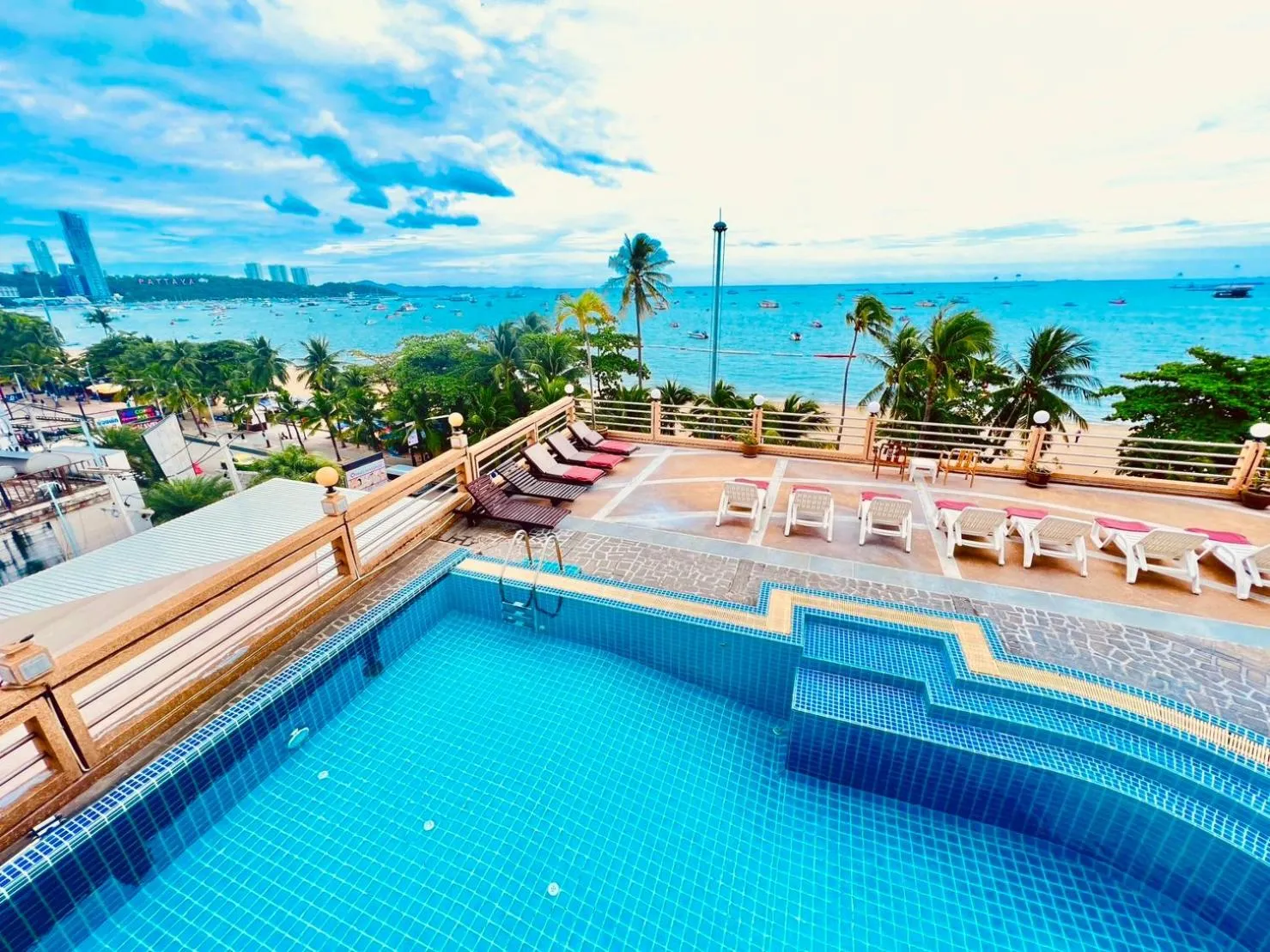 Sea view in AA Hotel Pattaya