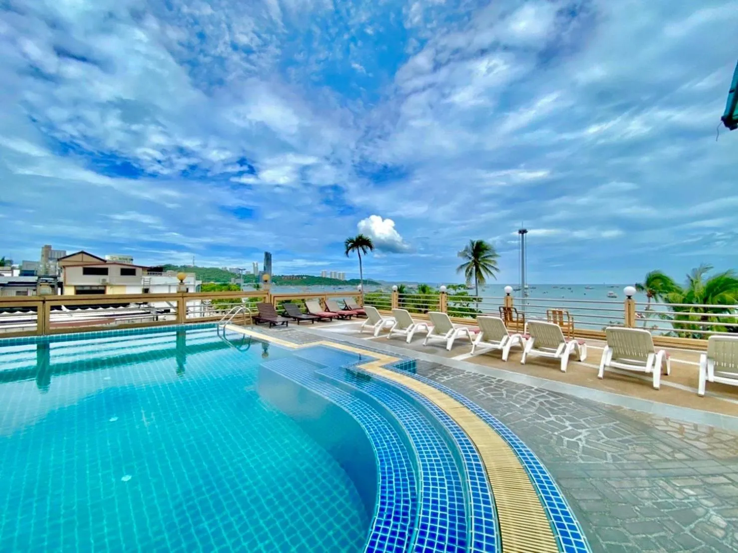 Pool view in AA Hotel Pattaya