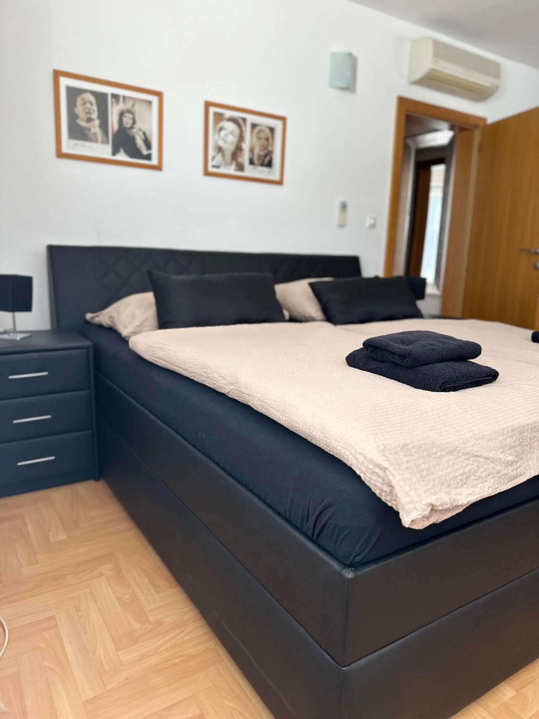 Other, Bed in Hotel Muza