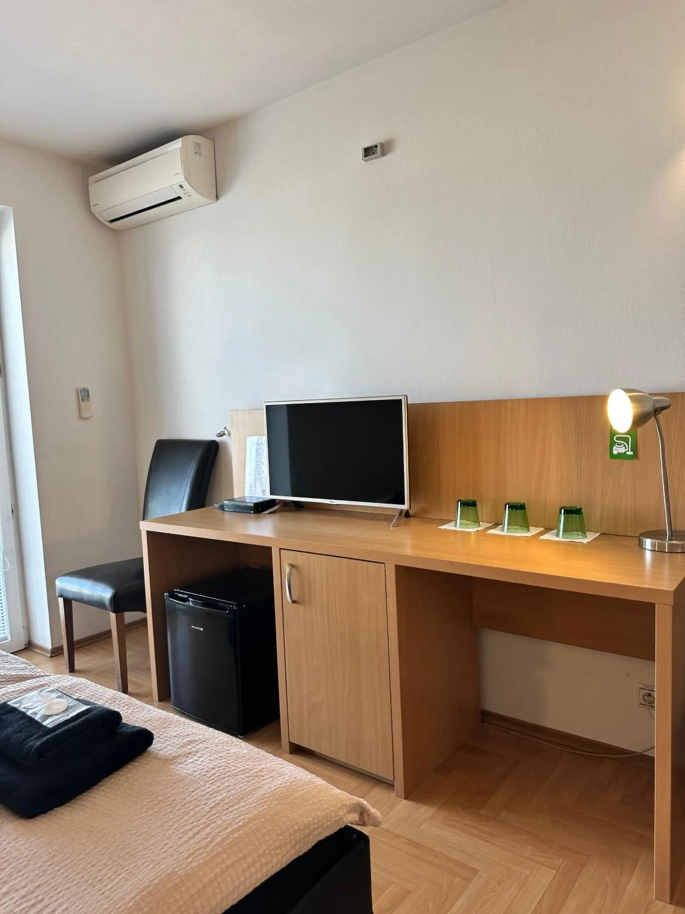 TV and multimedia in Hotel Muza