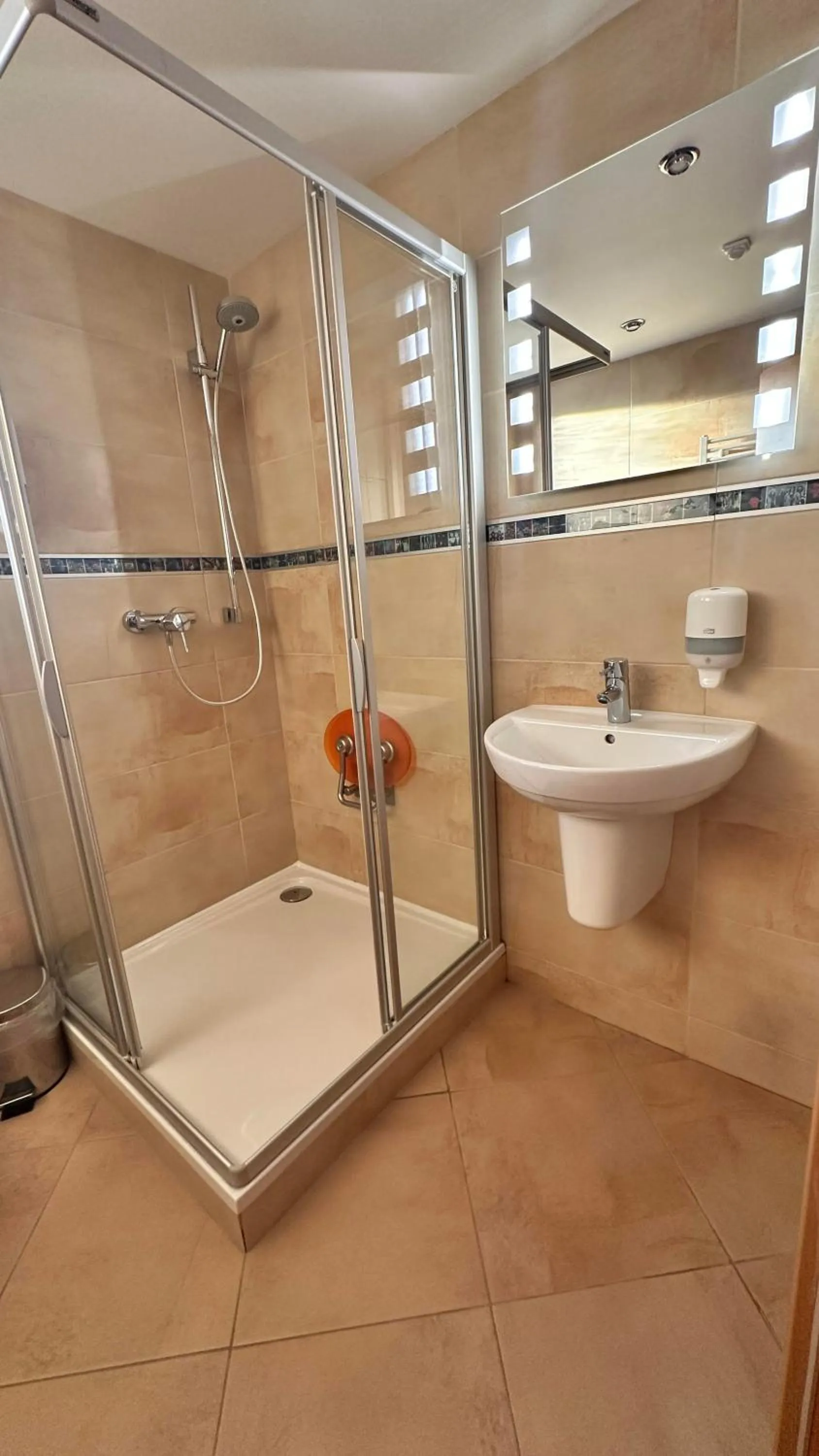 Bathroom in Hotel Muza